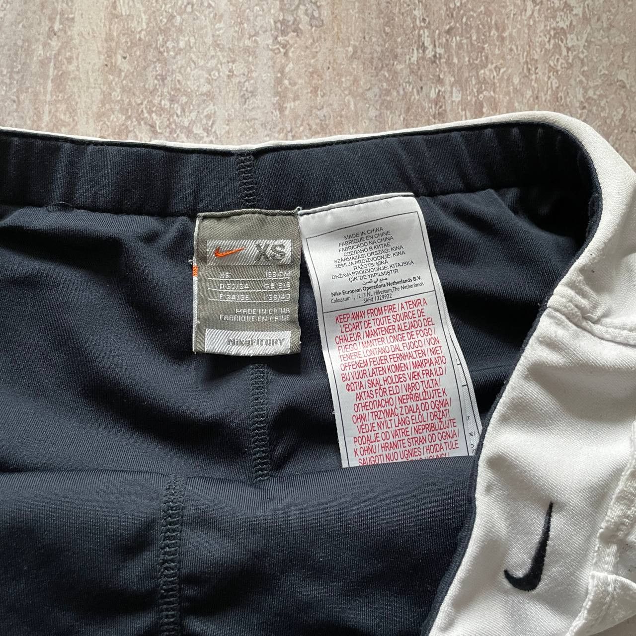 Nike VINTAGE Y2K TENNIS MINI SKIRT Size 25" / US 0 / IT 36 - 6 Thumbnail