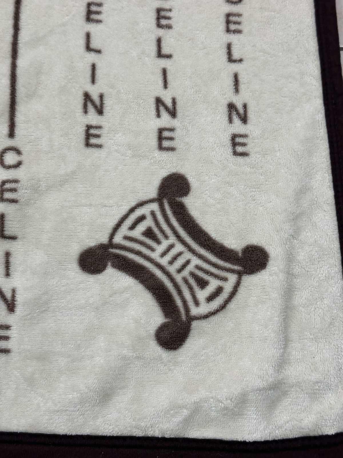 Celine AUTHENTIC CELINE BLANKET Size ONE SIZE - 6 Thumbnail