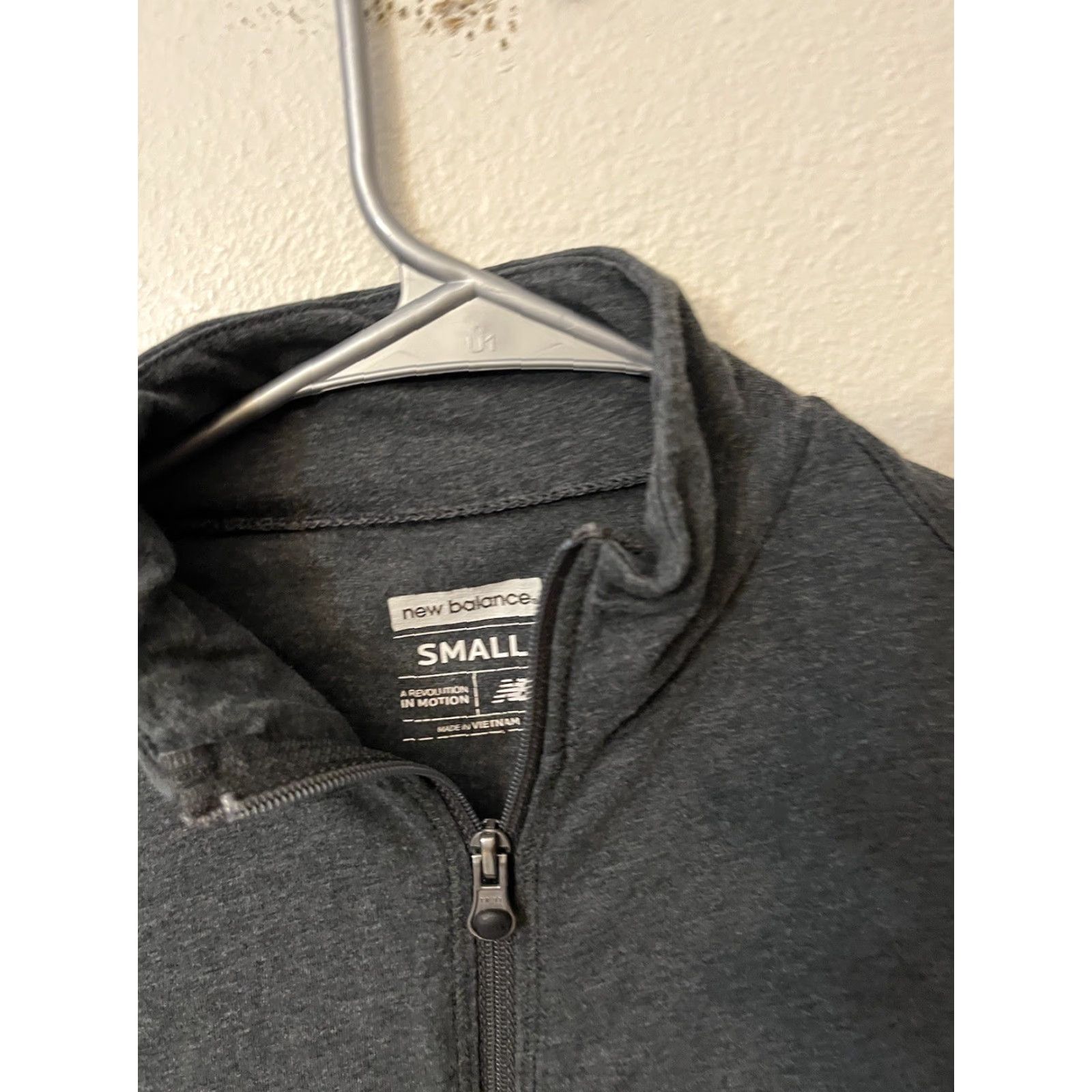New Balance New Balance Track Jacket Womens Size S Gray Full Zip Pockets Mock Neck Running Jogging Activewear Slim fit? No, Regular Pockets Size S / US 4 / IT 40 - 2 Thumbnail