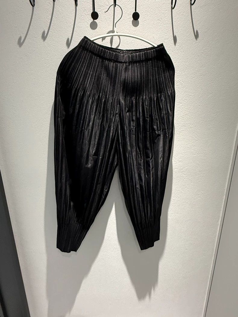 Issey Miyake issey miyake Black pleated pants Size 42" / US 20 - 2 Thumbnail