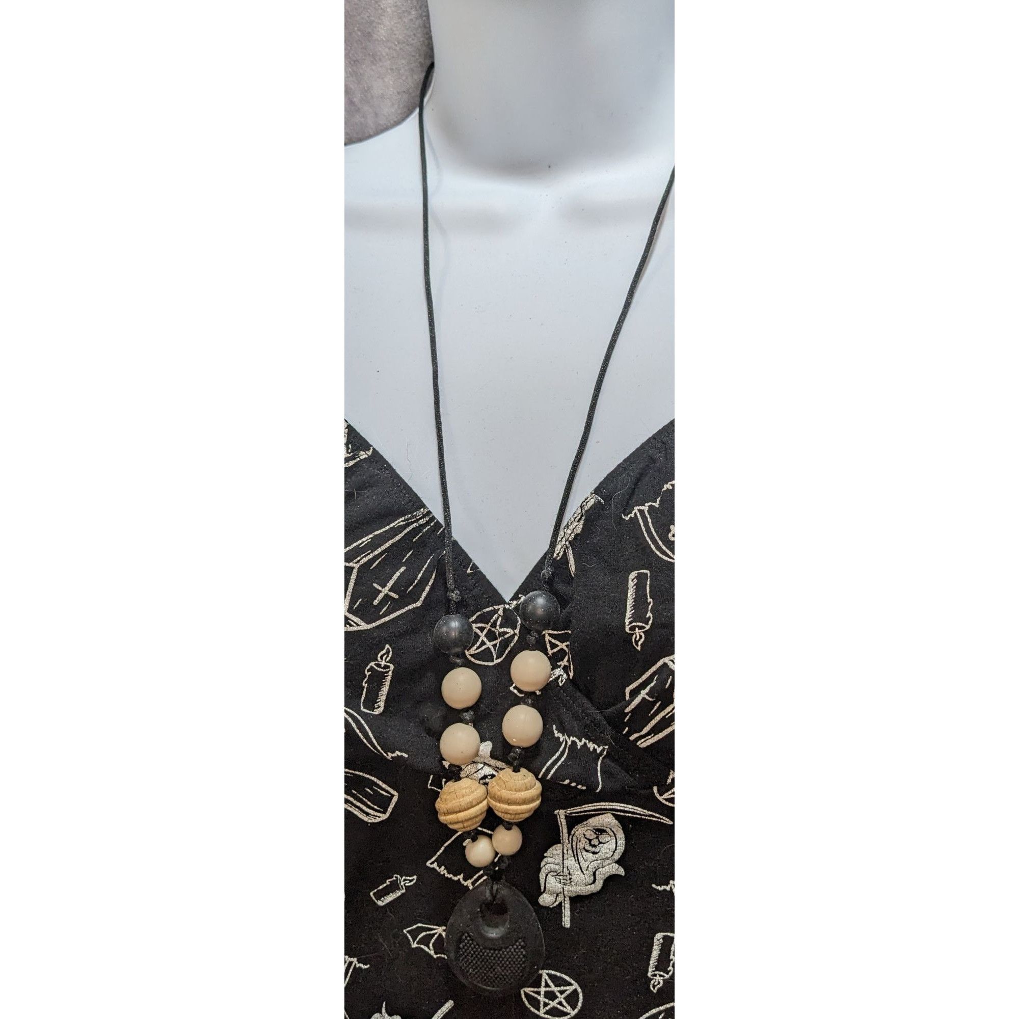 Other Silicone Fidget Necklace With Black Rope & Wooden-Like Accen Size ONE SIZE - 4 Thumbnail