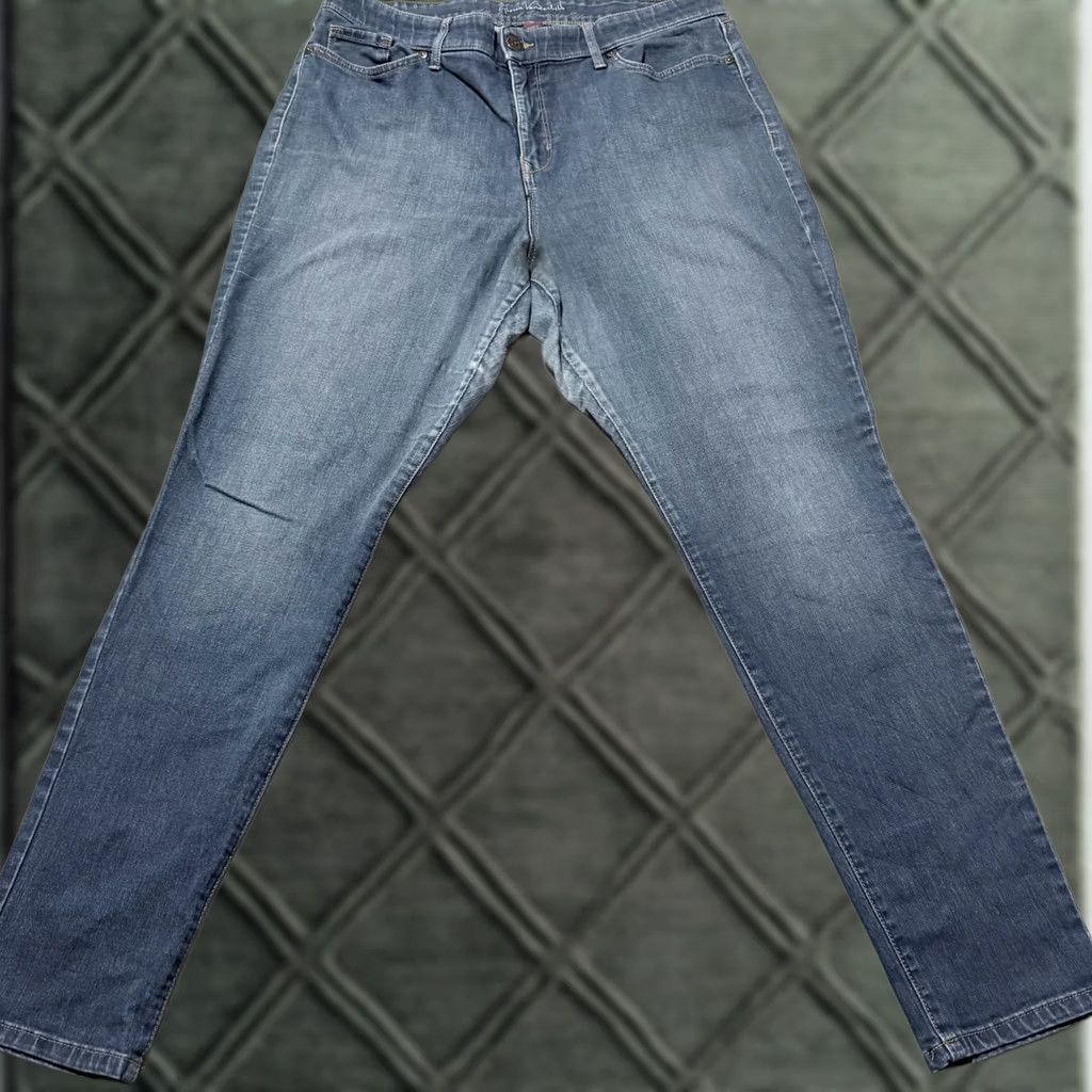 Gloria Vanderbilt Gloria Vanderbilt Jeans Women's Slimming All Around Denim Skinny Zip Fly 16 Blue Jeans Women 16 Slimming City Preppy Classic Mens Girls Size 38" / US 16 / IT 52 - 1 Thumbnail