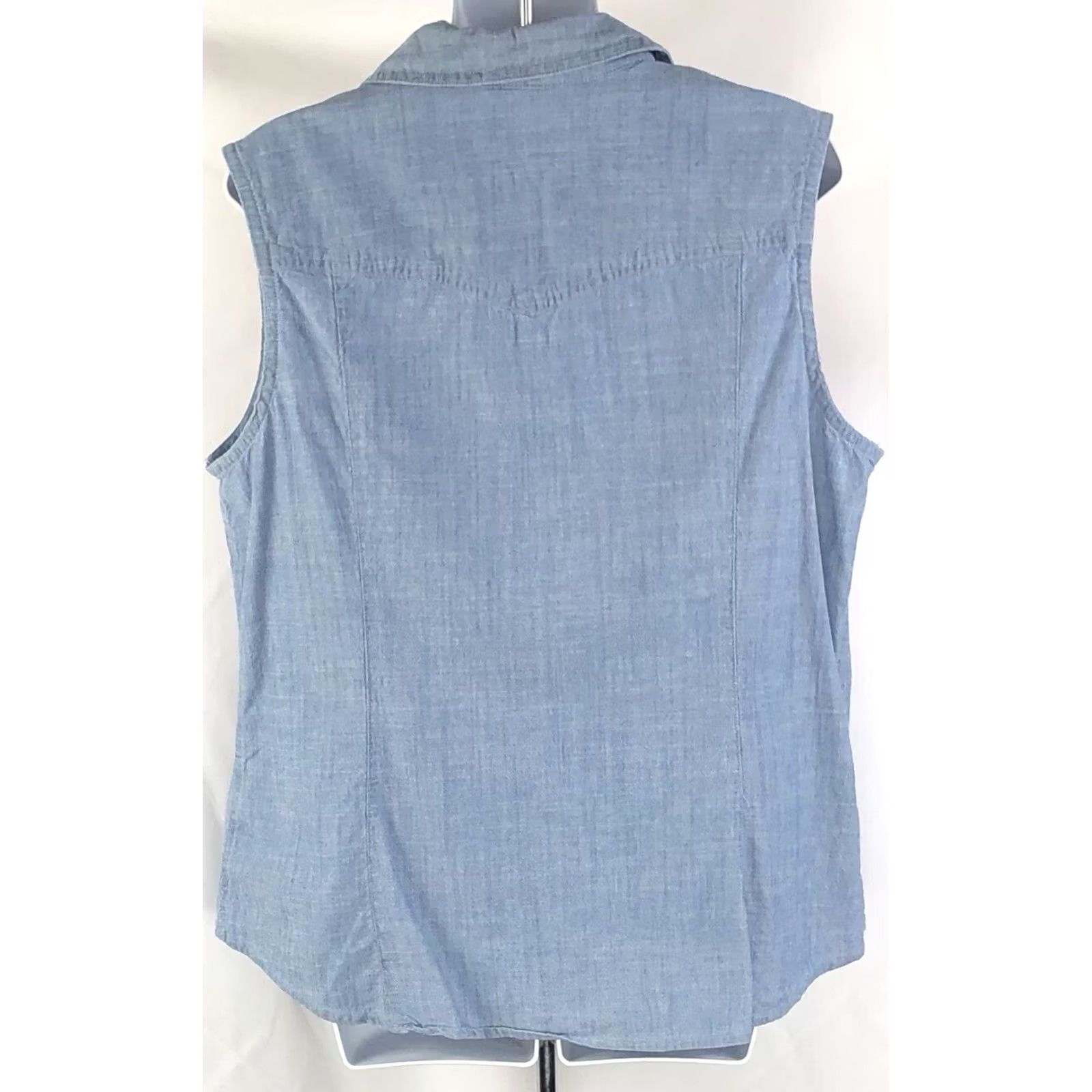 Vintage Bit & Bridle Sleeveless Chambray Top L Blue Pearl Snap Collar Western Country Shirt Women Size L / US 10 / IT 46 - 3 Thumbnail