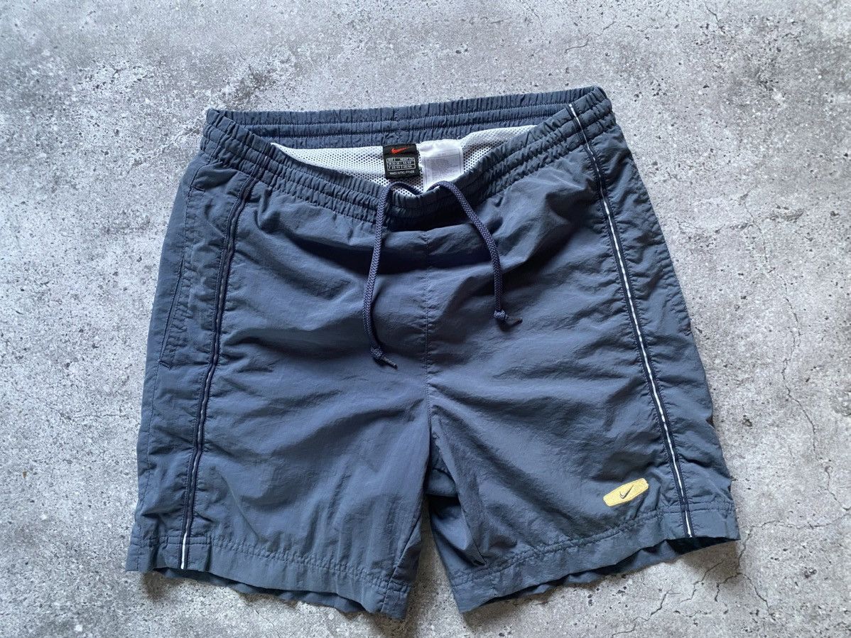 Nike × Vintage Vintage Nike Shorts Y2K Size US 32 / EU 48 - 1 Thumbnail