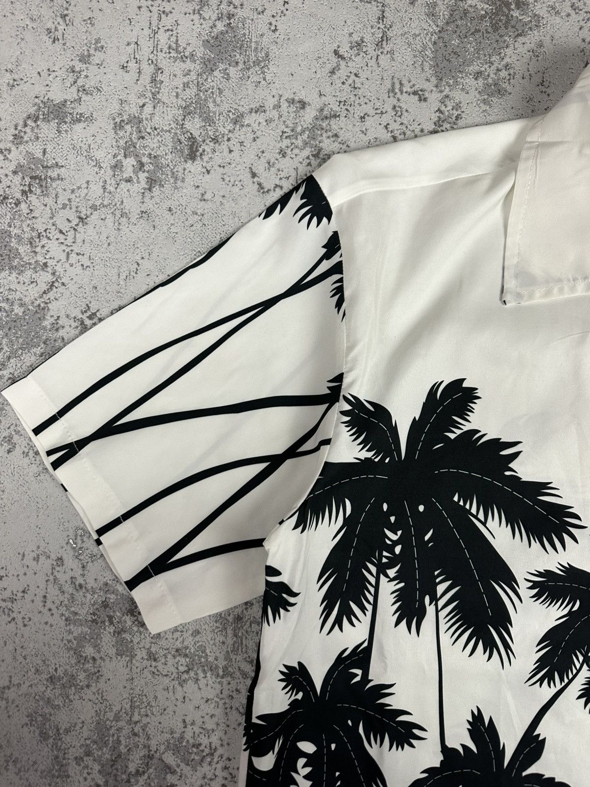 Vacation APTRO Palm Tree Hawaiian Shirt Summer Vacation Vibes Size US XL / EU 56 / 4 - 5 Thumbnail
