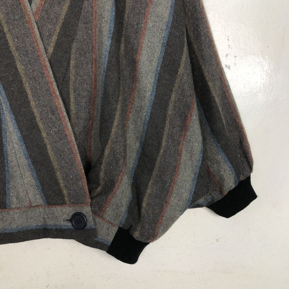 Issey Miyake 💥VINTAGE BOMBER CARDIGAN JACKET STRIPED JAPAN Size US M / EU 48-50 / 2 - 7 Thumbnail