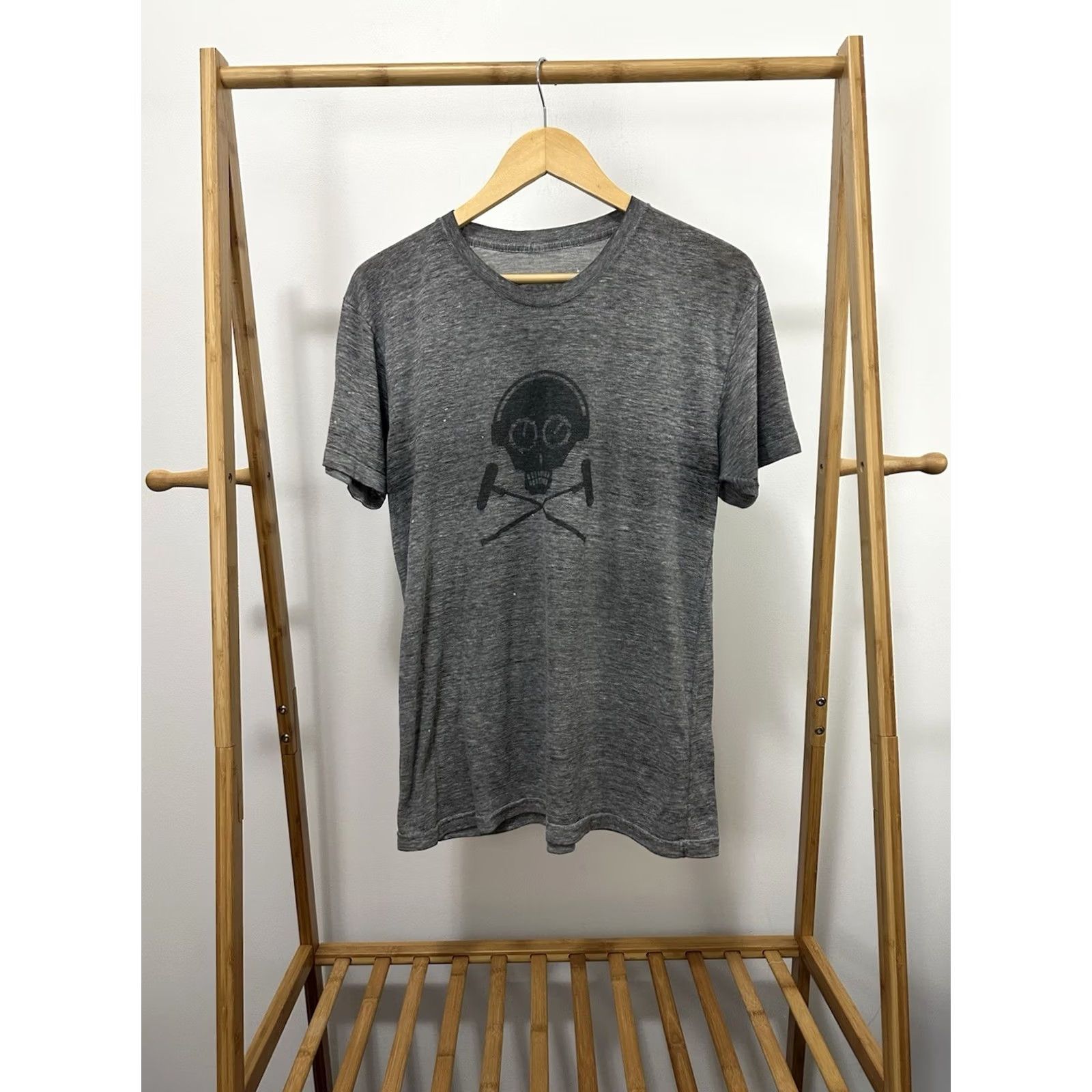 Vintage VTG Gradient Faded Worn Paper Thin Burnout Skull T-Shirt M Gray Mens Punk Audio Manglermixer Shirt Shirt Size US M / EU 48-50 / 2 - 2 Thumbnail