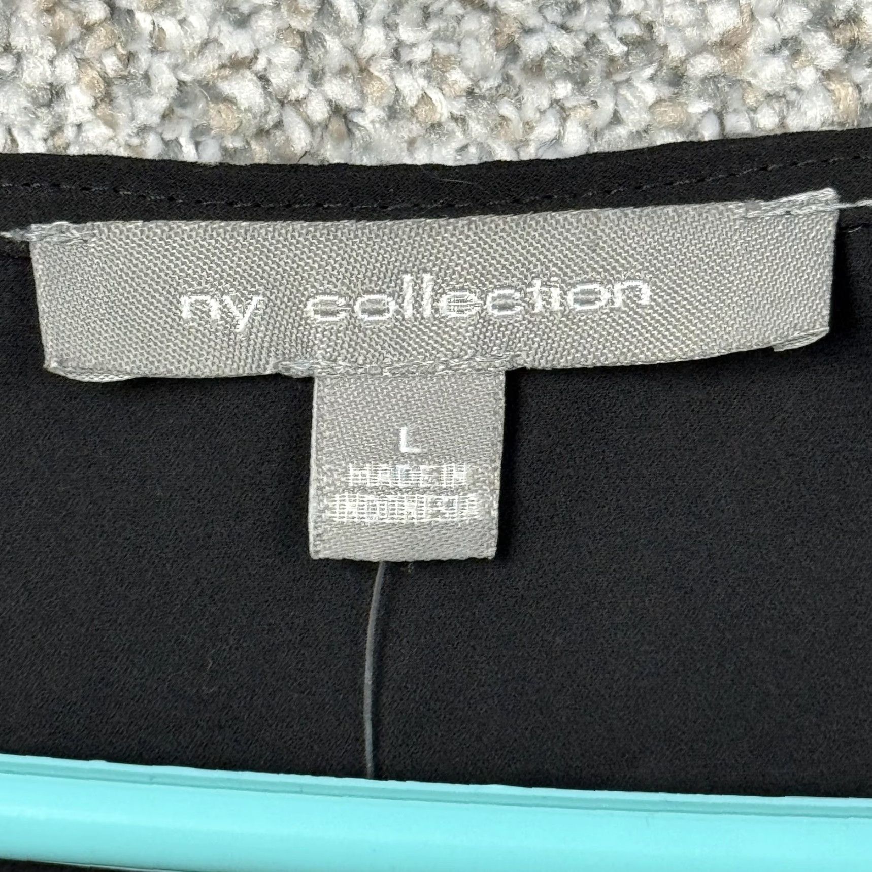 Vintage NY Collection Blouse Women's L Black Sleeveless V-Neck Tunic Pleated Front Lightweight All Seasons Dressy Office Workwear Timeless Modern Size L / US 10 / IT 46 - 3 Thumbnail