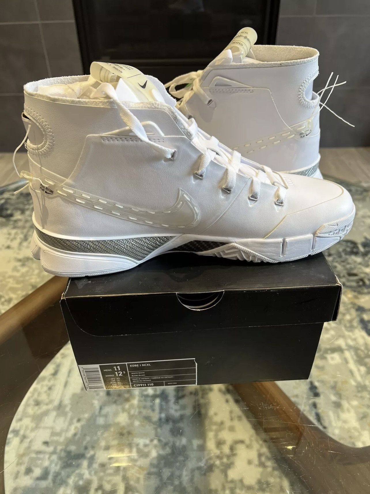 Nike Kobe 1 - Size 11 - “Noise Cancellation” Size US 11 / EU 44 - 5 Thumbnail