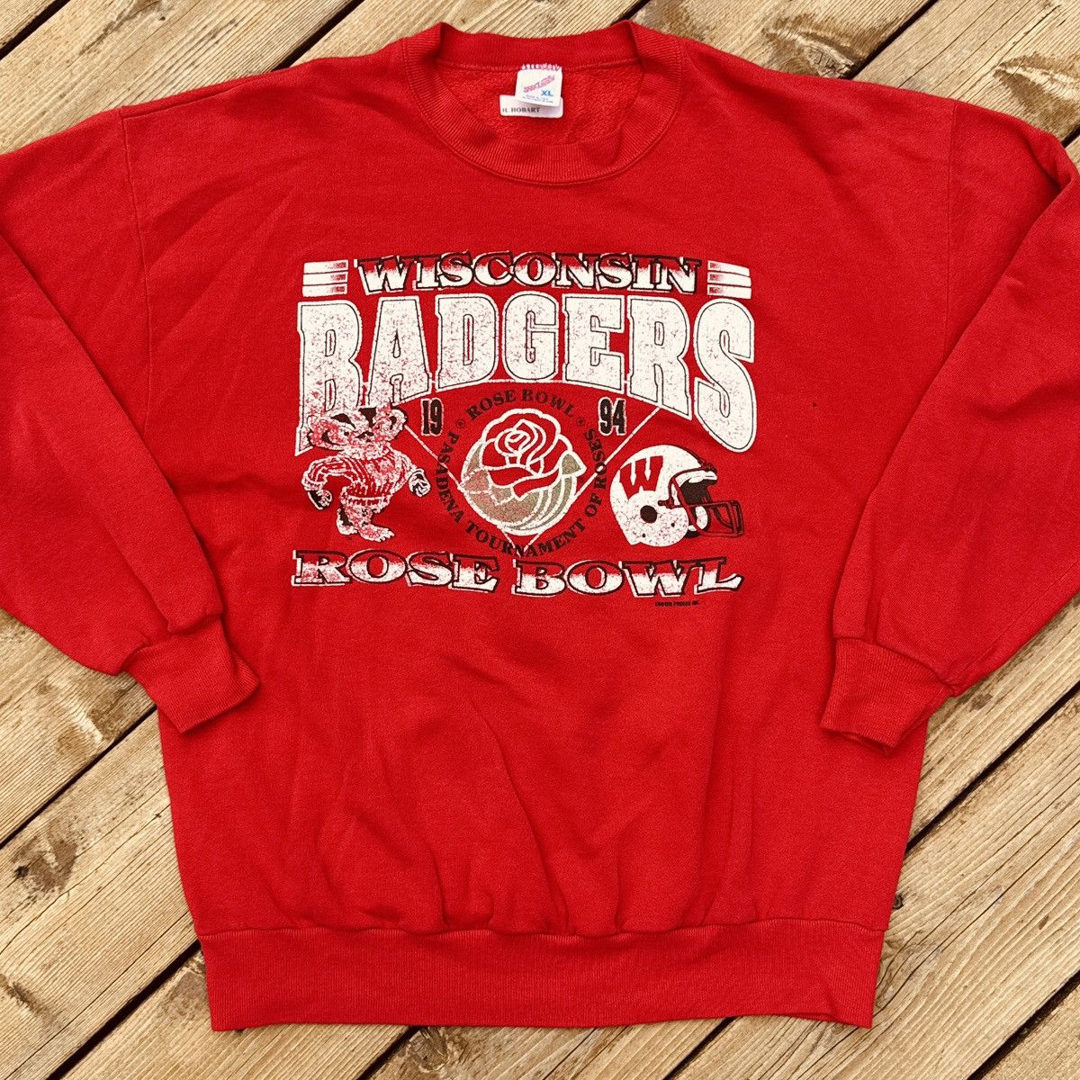 Vintage Vintage Wisconsin Badgers 1994 Rose Bowl Crewneck Sweatshirt Size US XL / EU 56 / 4 - 1 Thumbnail