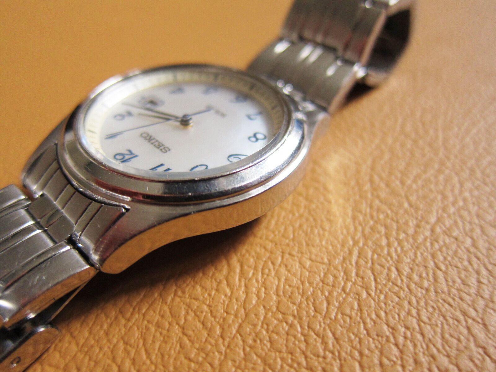 Seiko SEIKO V145-0BS0 Solar S/S Men's Watch w/ Shell Dial Size ONE SIZE - 8 Thumbnail