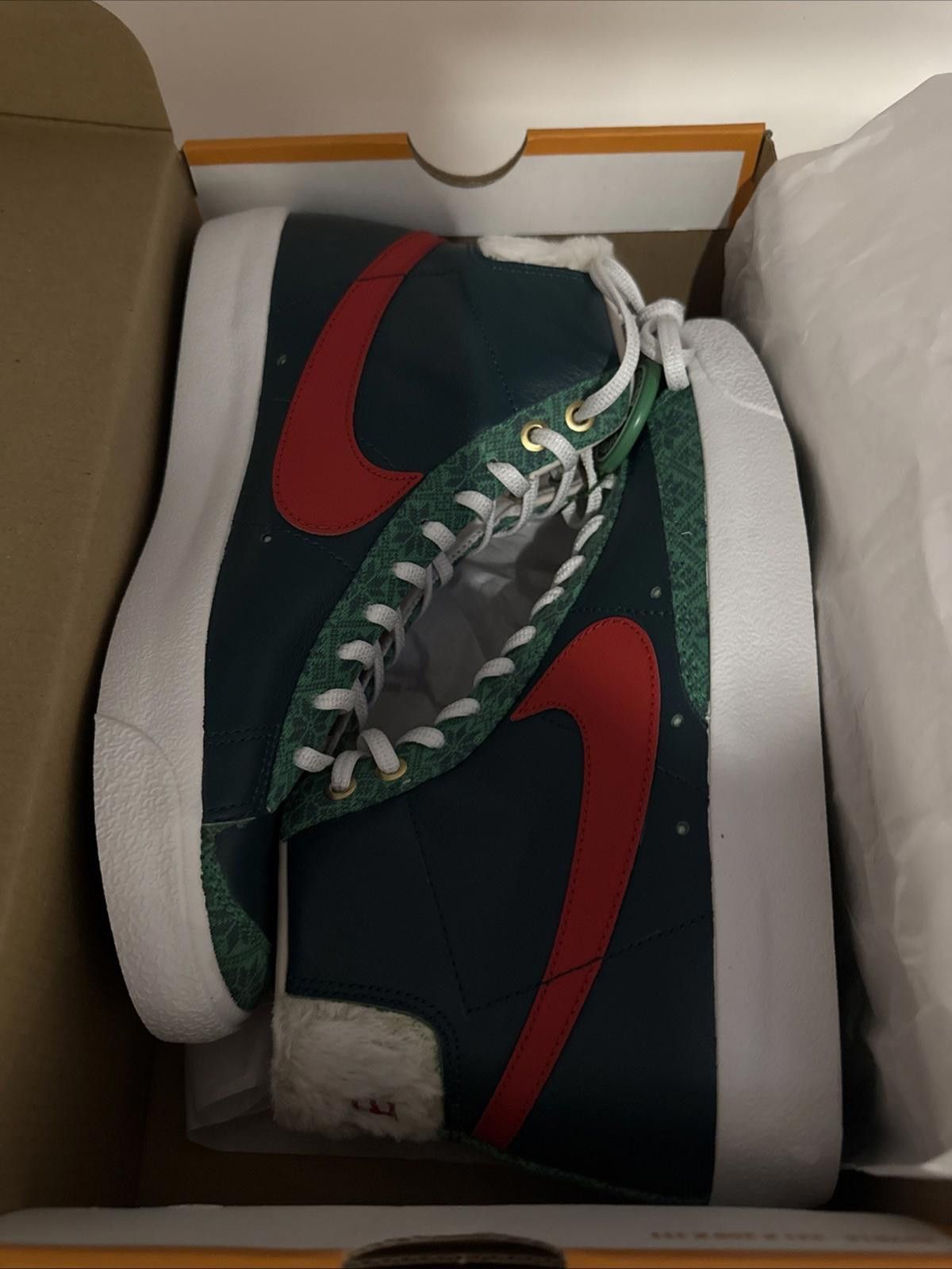 Nike Nike Blazer Mid 77 Vintage Christmas Nordic Sz 8 DC1619-300 Size US 8 / EU 41 - 5 Thumbnail