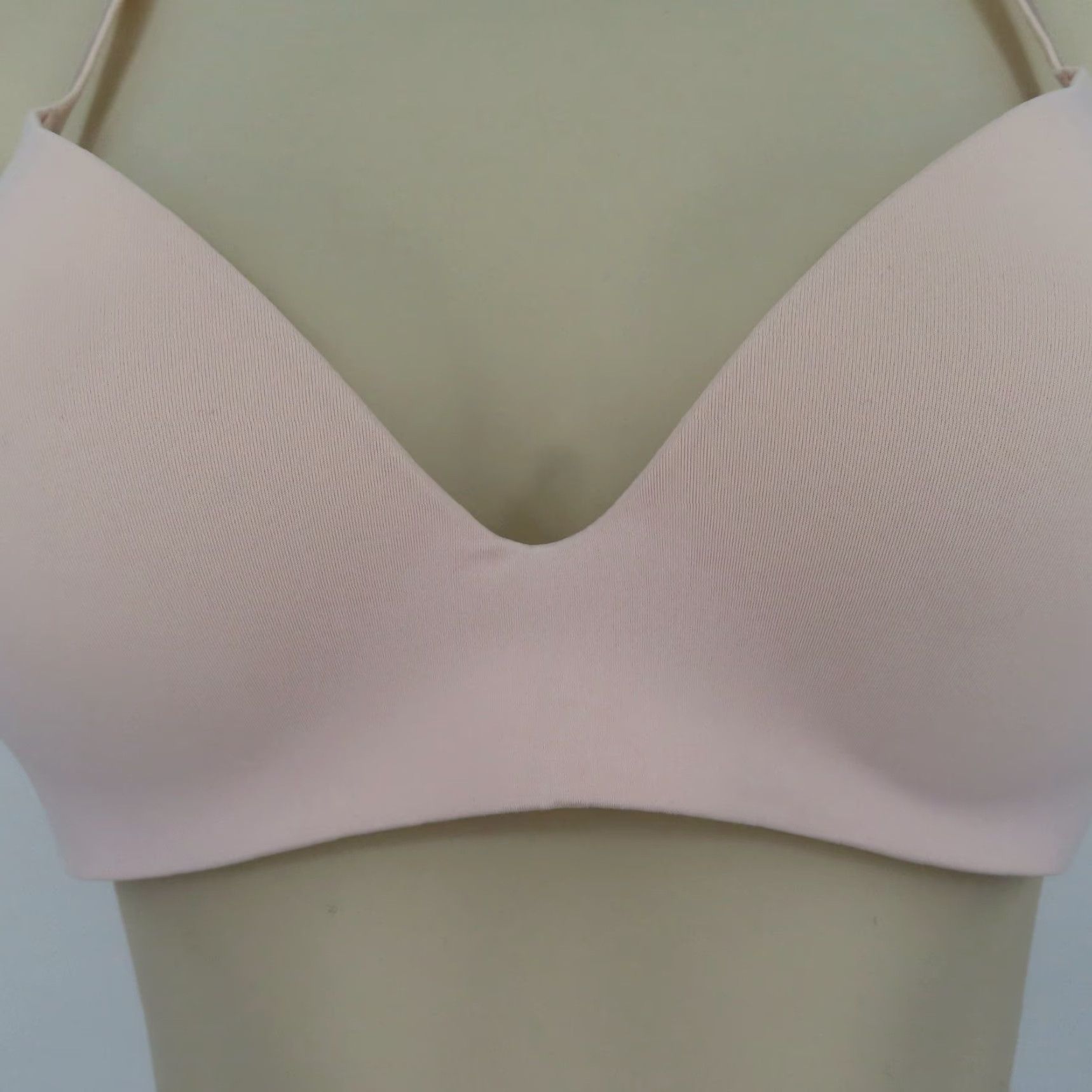 Victoria's Secret Victoria's Secret Bra 32B Wireless Lined Pink Back Lace Accent T-shirt Bra Womens 32B Size ONE SIZE - 3 Thumbnail