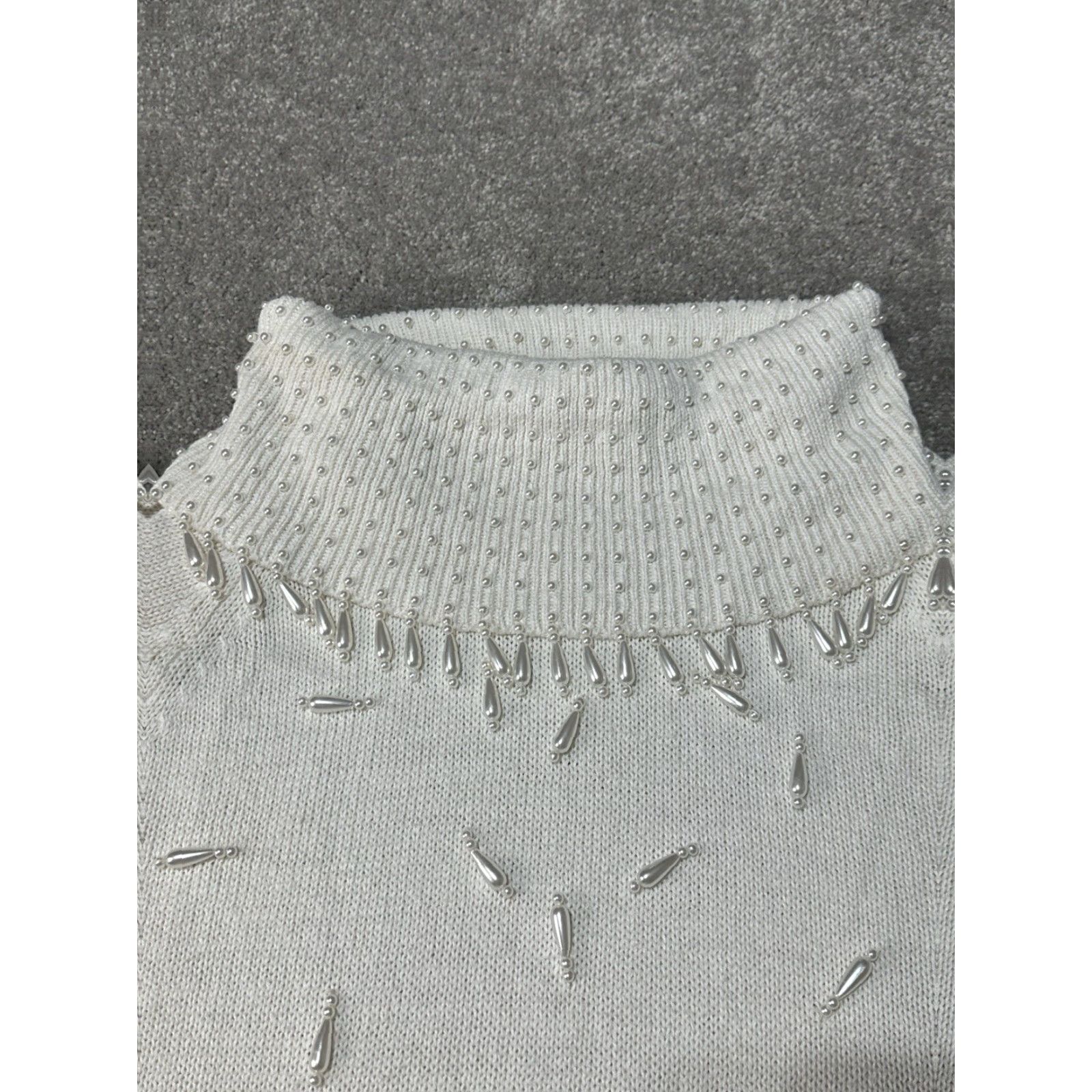 Vintage VINTAGE Pearl Sweater Womens Plus 1X 80s BoHo Christmas Winter Turtleneck Beaded Pullover Women’s 80s Holiday Party/Cocktail Workwear Size XL / US 12-14 / IT 48-50 - 4 Thumbnail