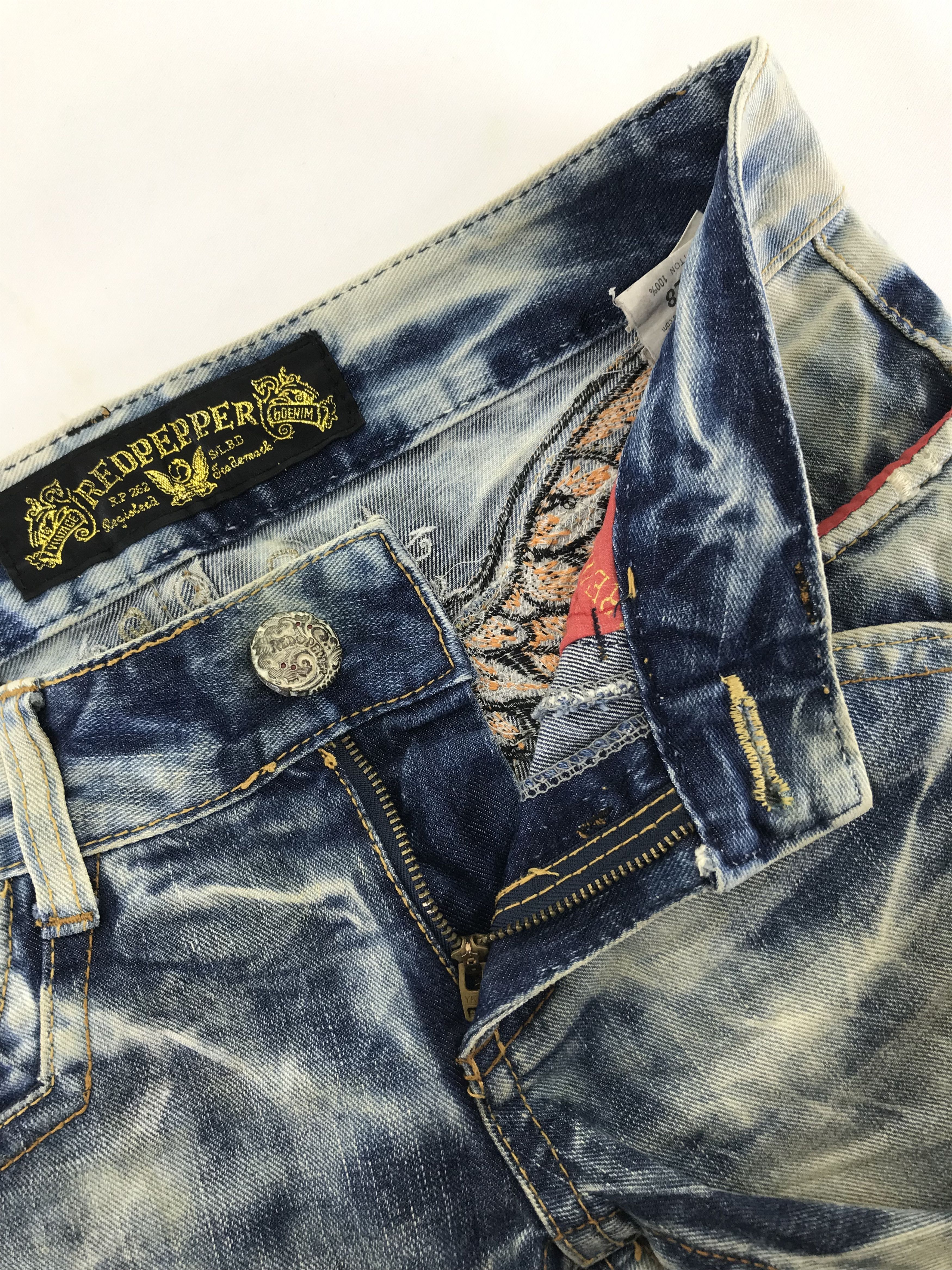Japanese Brand Vintage Red Pepper Wings Embroidered Flare Jeans Size US 32 / EU 48 - 8 Thumbnail