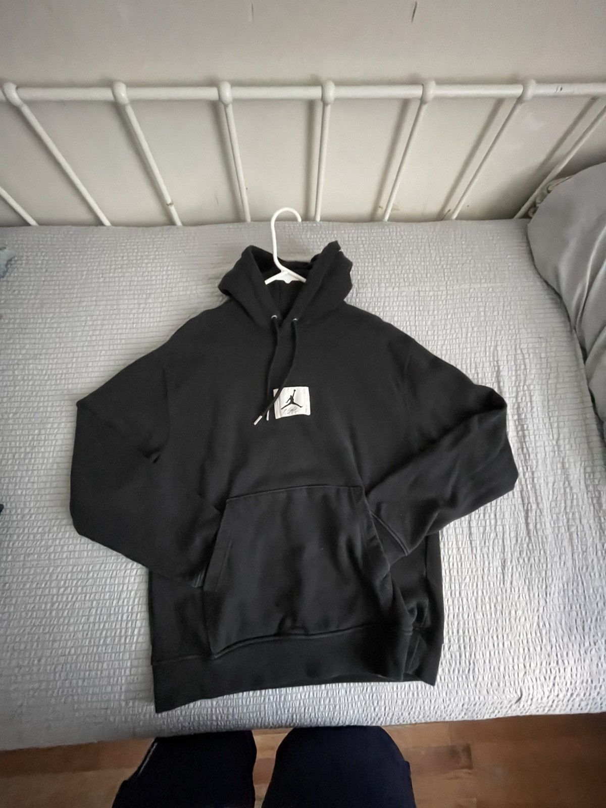 Jordan Brand Jordan All Black Outfit - Hoodie (M) + Sweats (S) Size US M / EU 48-50 / 2 - 2 Thumbnail