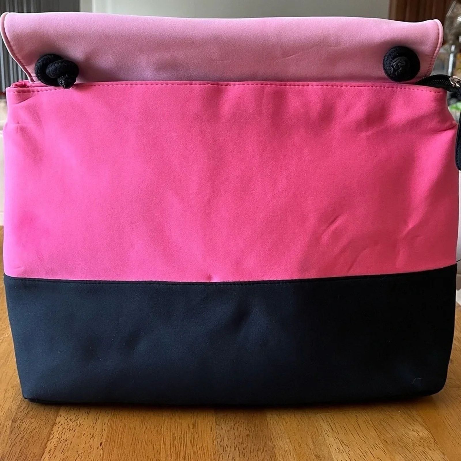 Victoria's Secret Victoria’s Secret insulated beach bag. Size US L / EU 52-54 / 3 - 2 Thumbnail