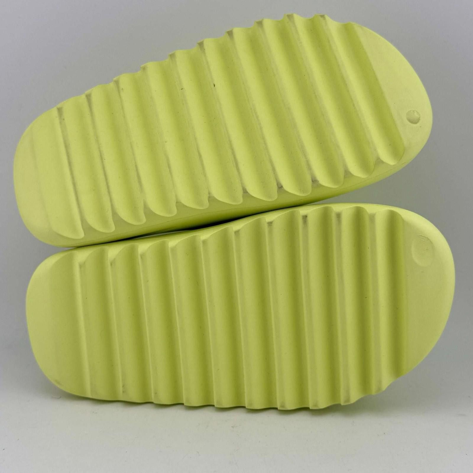 Adidas Yeezy Slide Green Glow 5 Used OG Box GX6138 Size US 5 / EU 37 - 6 Thumbnail