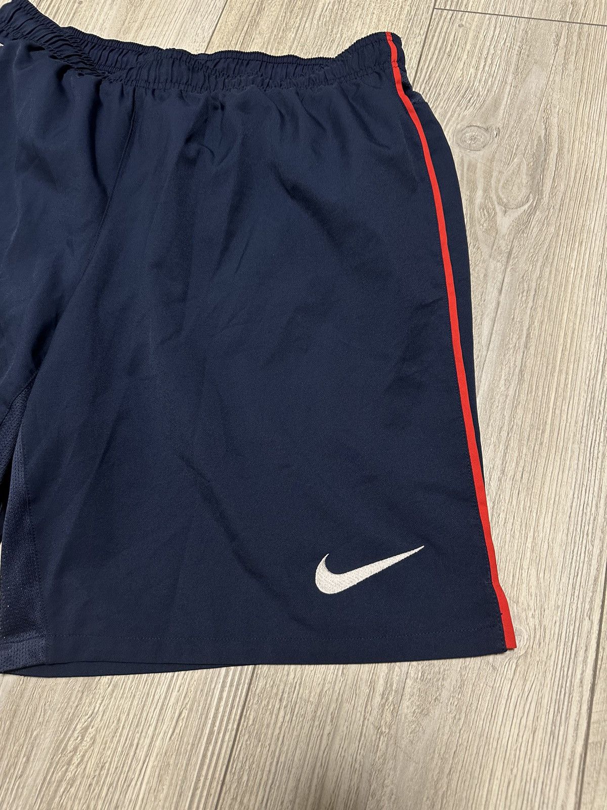 Nike Vintage Nike x Paris Saint German PSG 2013 Sportswear Shorts Size US 36 / EU 52 - 2 Thumbnail