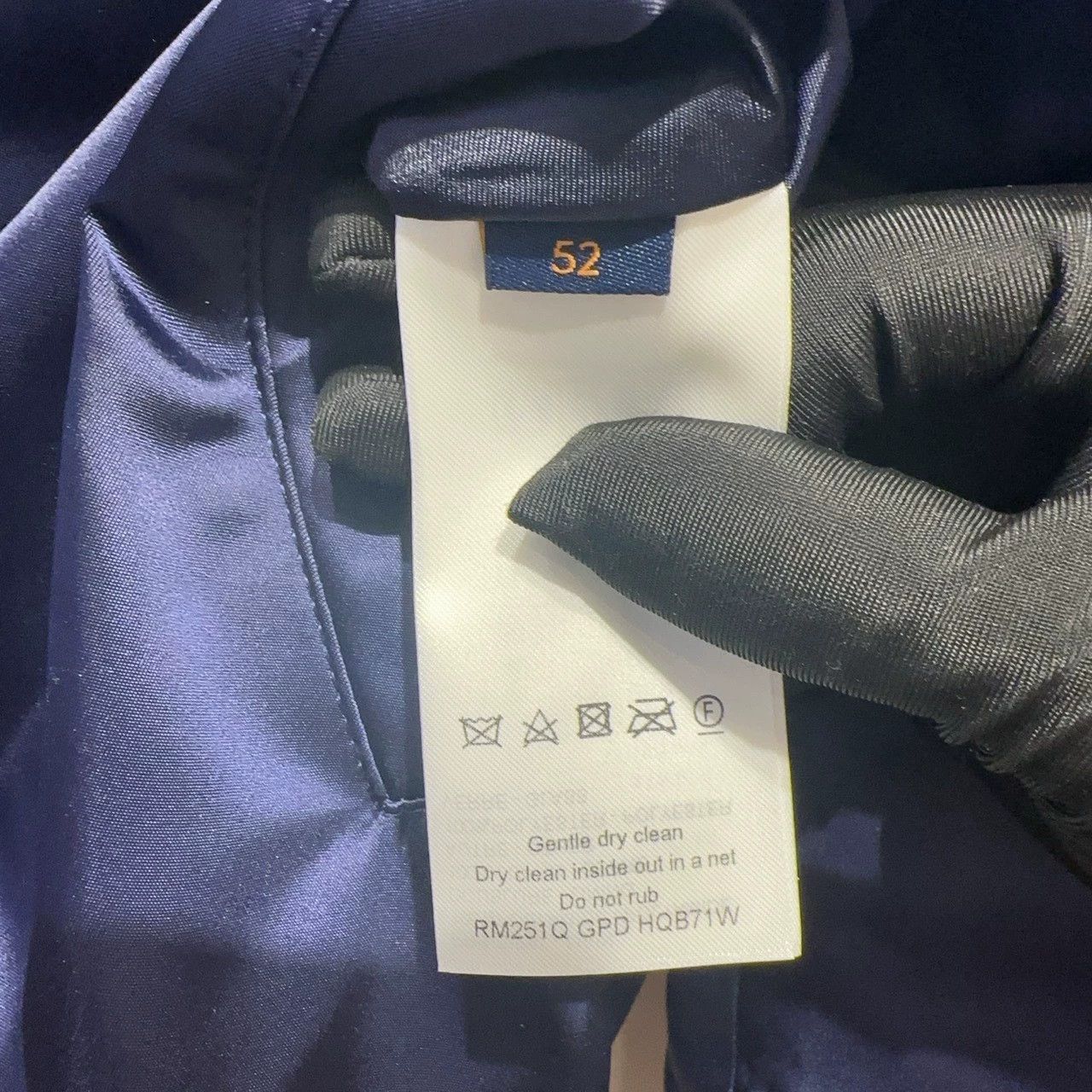 Louis Vuitton Louis Vuitton navy blue striped logo baseball jacket Size US L / EU 52-54 / 3 - 7 Thumbnail