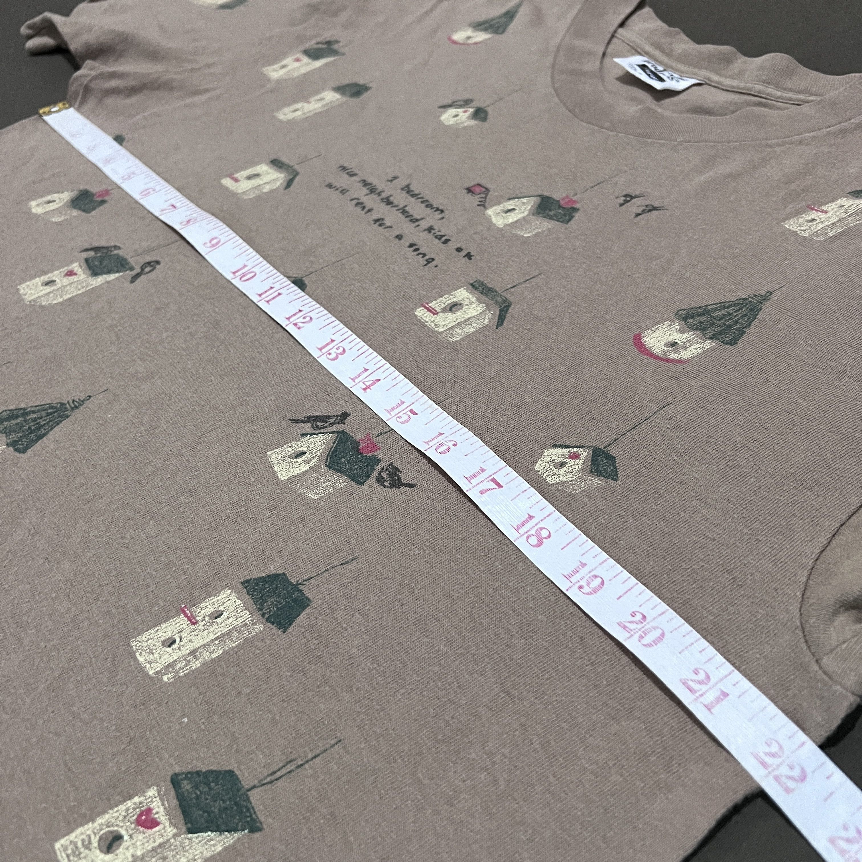 Vintage Vintage 90s REL-E-VANT All Over Print Birdhouse Tee Shirt Size US L / EU 52-54 / 3 - 7 Thumbnail
