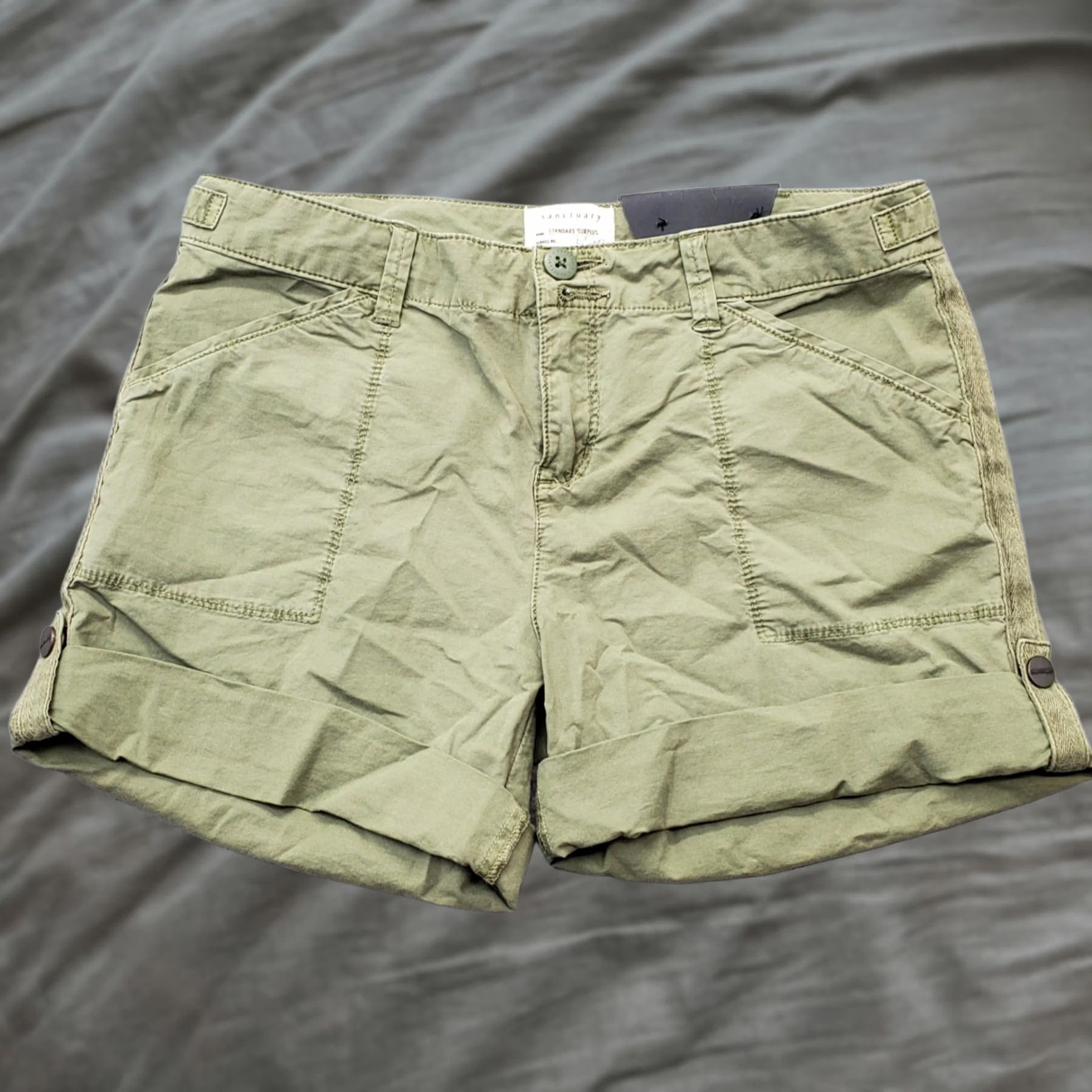 Sanctuary Sanctuary Standard Surplus Wanderer Shorts Womens 26 Green Stretch Cuffed Hem Size 26" / US 2 / IT 38 - 1 Thumbnail