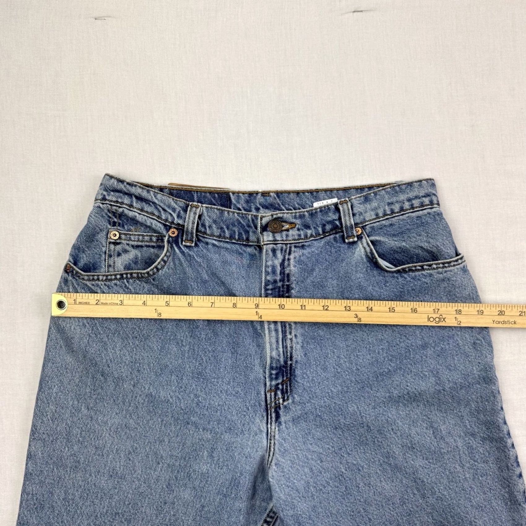 Levi's VINTAGE Levi's 15951 Jeans Womens 14 Long Relaxed Tapered Fit Made In USA 90s Size 36" / US 14 / IT 50 - 7 Thumbnail