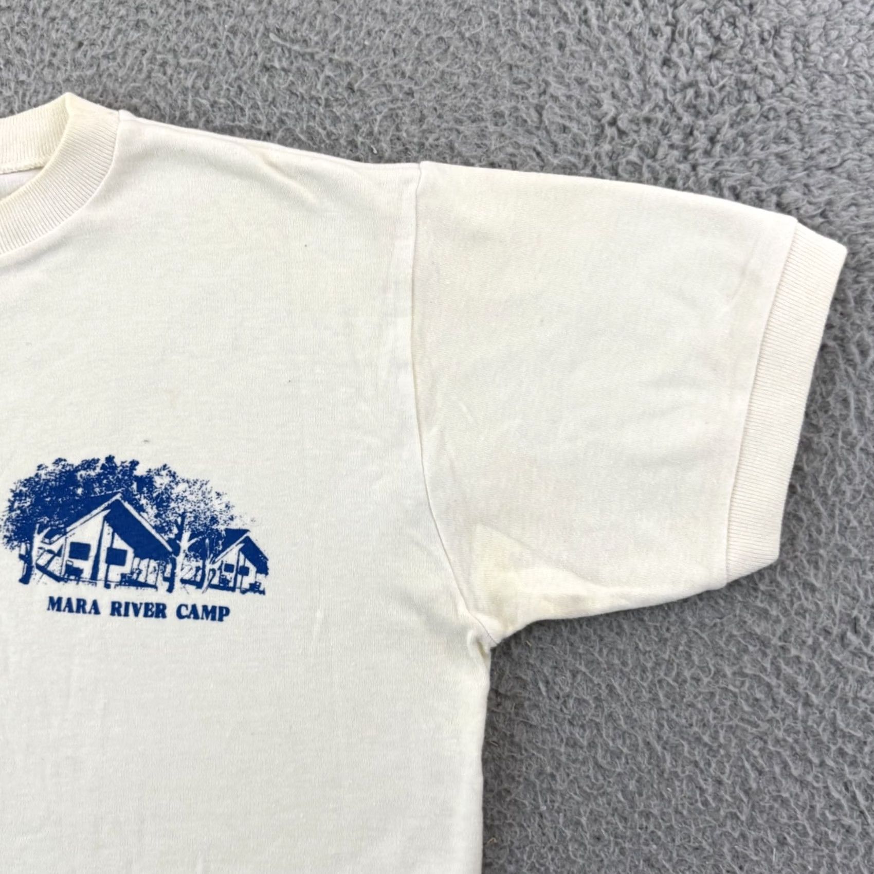 Vintage VINTAGE Kenya T-Shirt Shirt Adult M White 80s Graphic Print Short Sleeve USA Mens Size US M / EU 48-50 / 2 - 5 Thumbnail