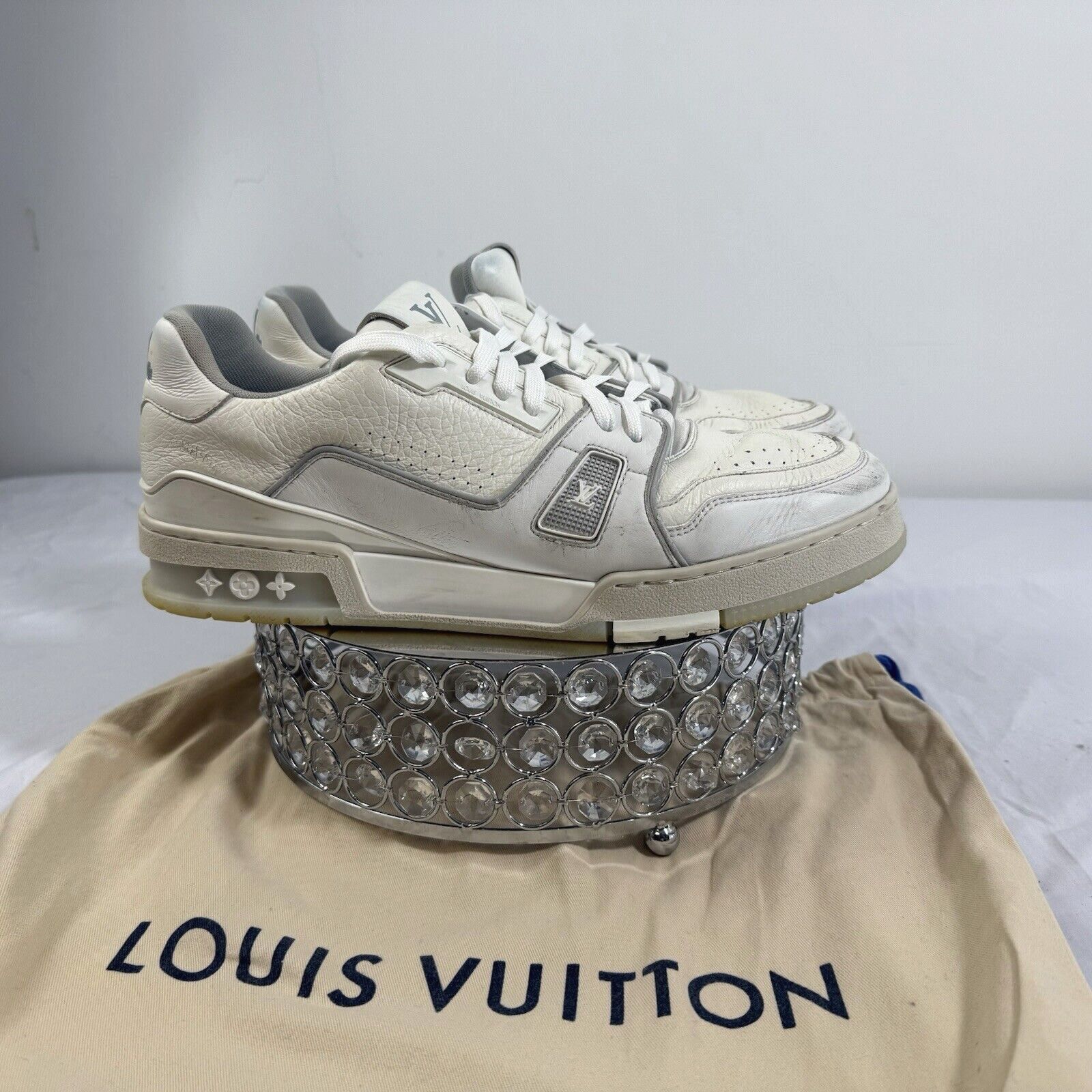 Louis Vuitton Louis Vuitton LV Trainers White Sneakers – Size 9 US Authent Size US 9 / EU 42 - 1 Thumbnail