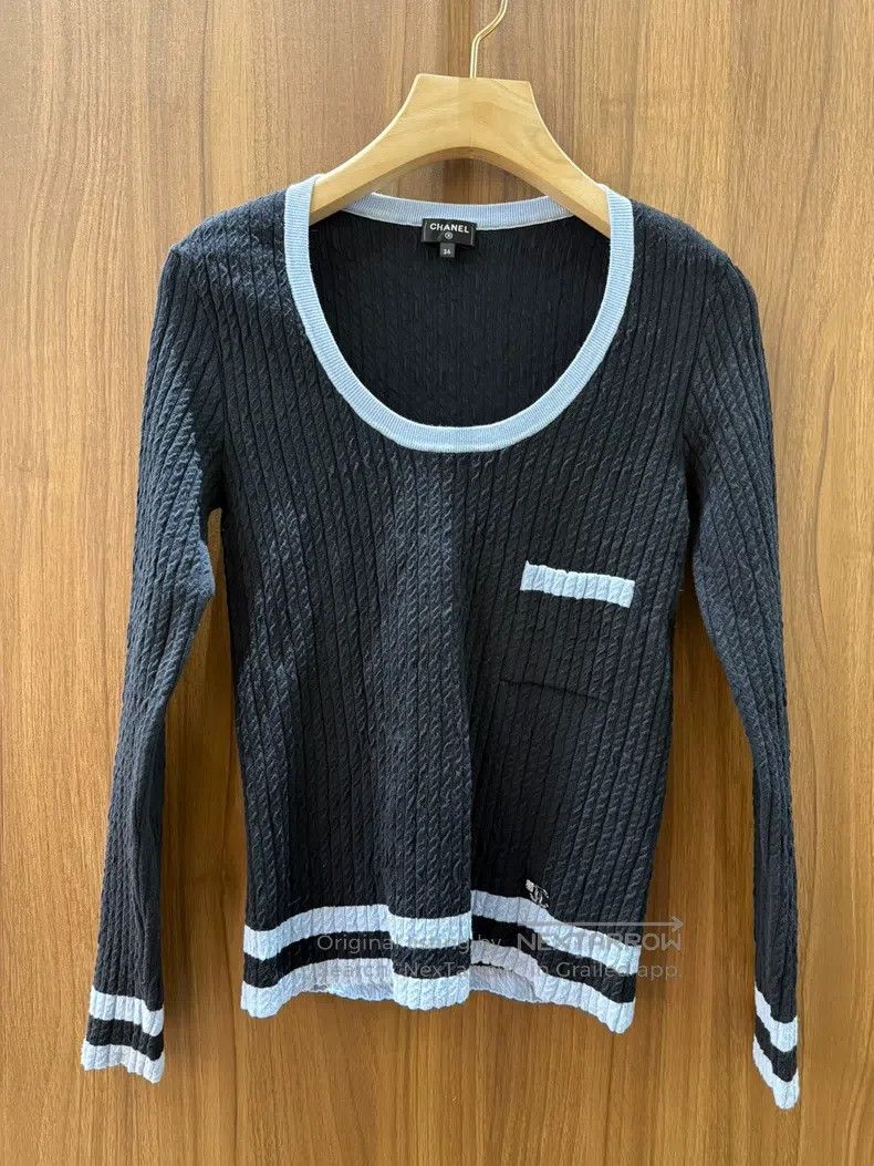 Chanel Chanel Black and blue colour-block knitted sweater Size XXS / US 00 / IT 34 - 1 Thumbnail