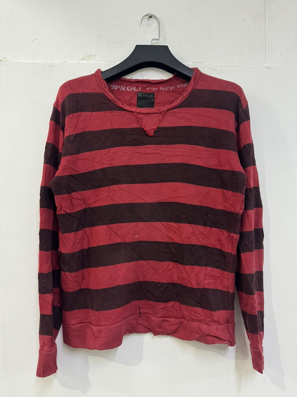 PPFM 💥 PPFM STRIPE RED BLACK GRUNGE DESTROYED DAMAGE KURT COBAIN Size US M / EU 48-50 / 2 - 1 Thumbnail