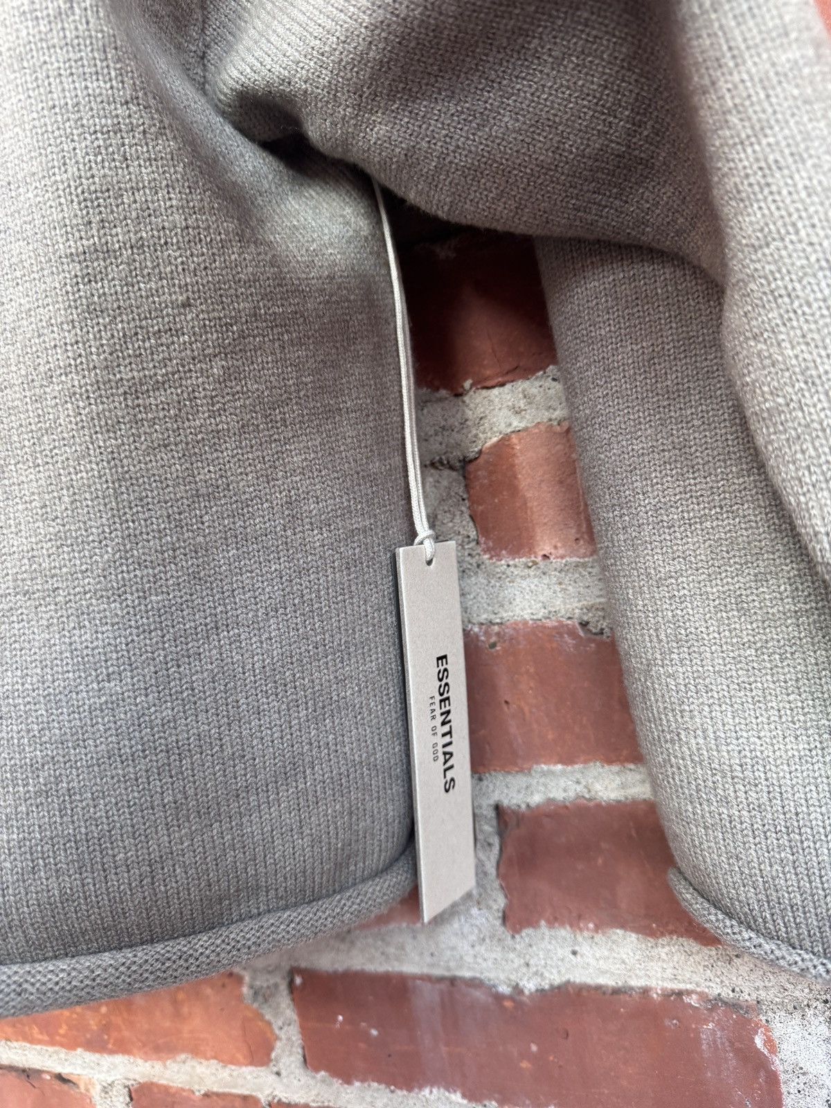 Fear of God Fear of god essentials 1977 raw neck knit sweater Size US XS / EU 42 / 0 - 3 Thumbnail