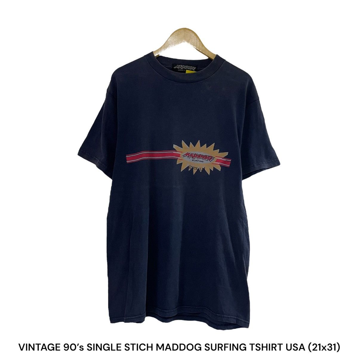 Mambo × Quicksilver Vintage 90' Maddog Surfing Tshirt Australia Size US L / EU 52-54 / 3 - 1 Thumbnail