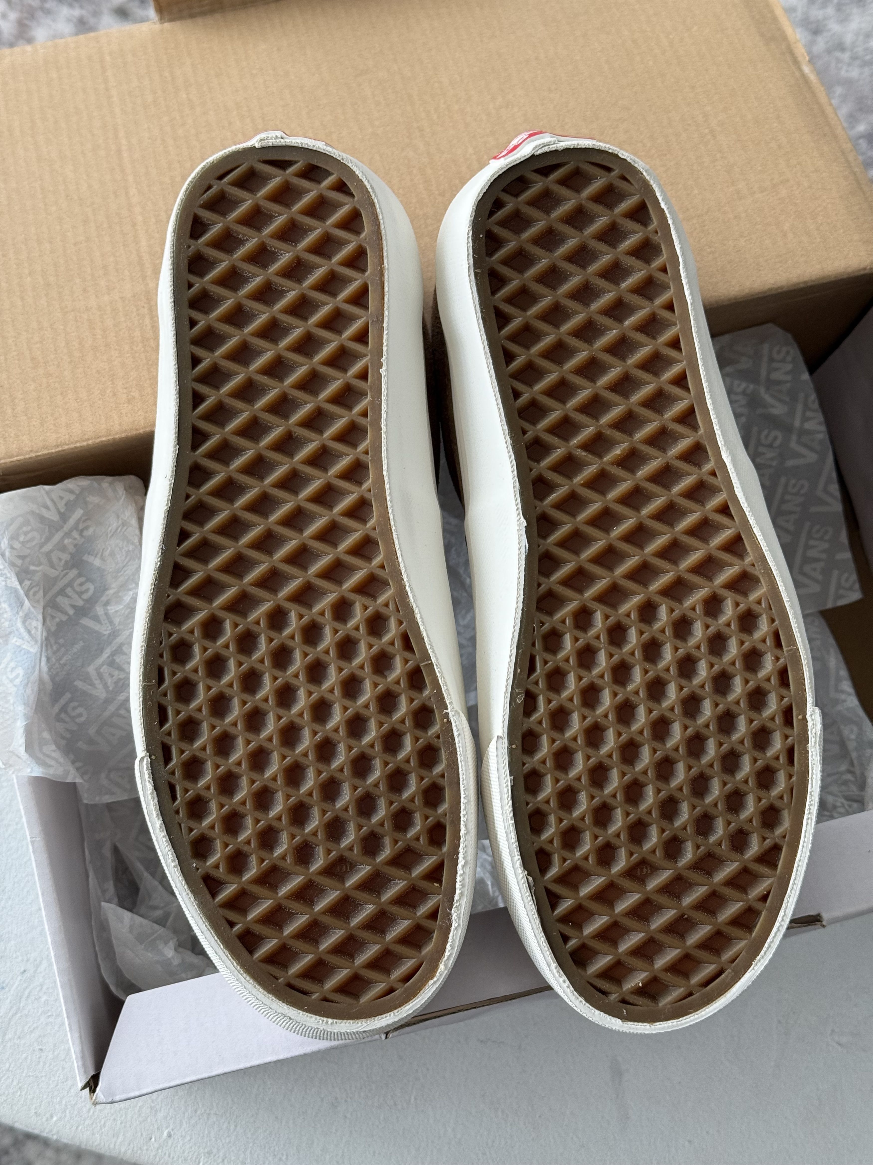 Vans WOMEN Vans OG Era 59 LX Suede 'Tobacco Brown' sz 7 / men 5.5 Size US 7 / IT 37 - 3 Thumbnail