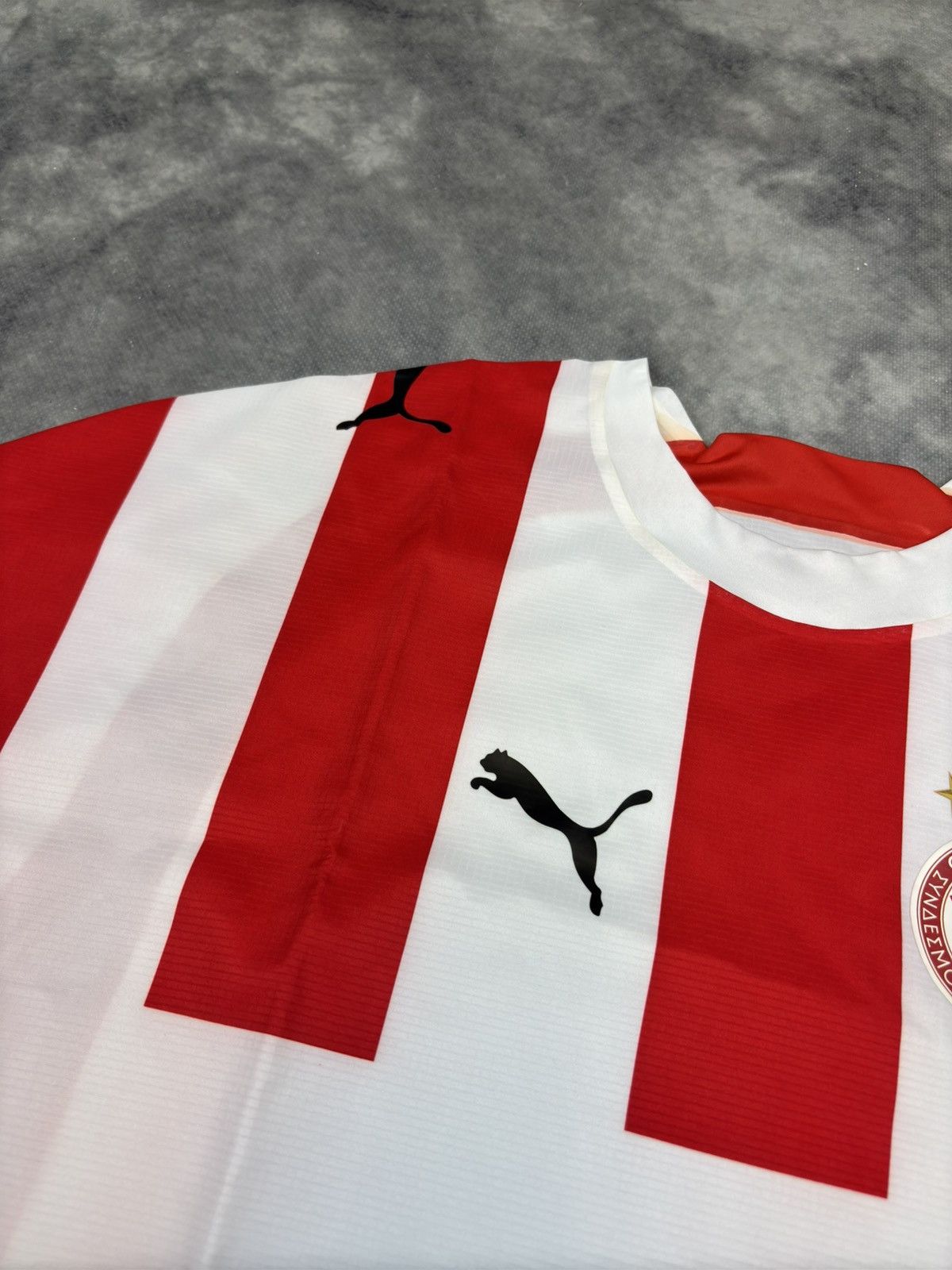 Puma × Vintage Olympiacos Greece Home Jersey 2006 2007 perfect condition L Size US L / EU 52-54 / 3 - 3 Thumbnail