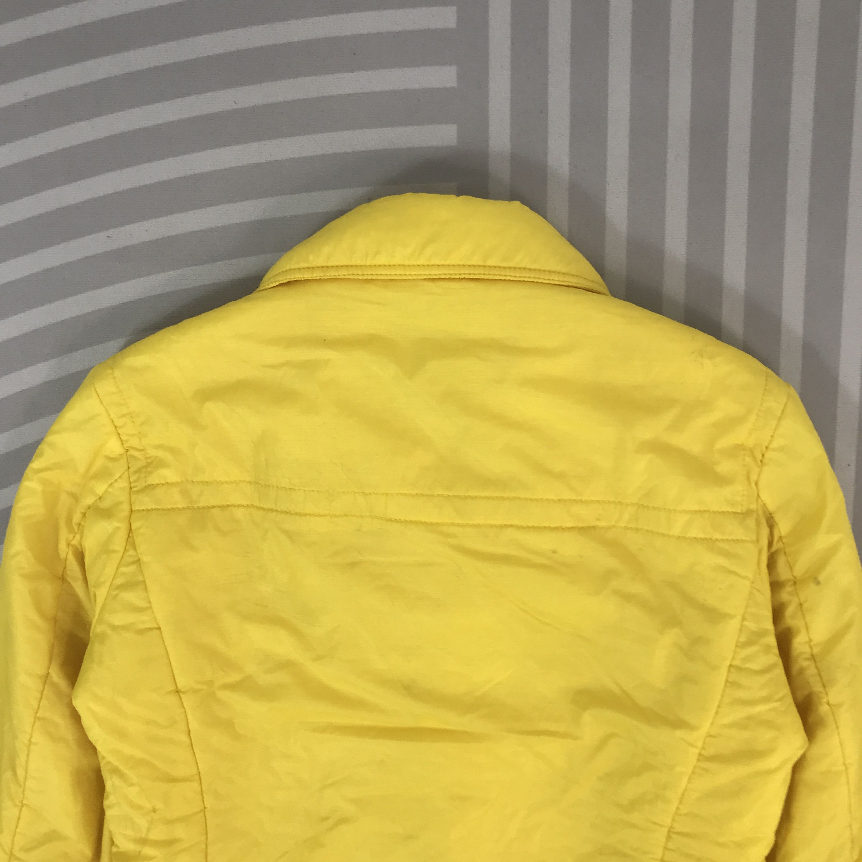 Moncler Vintage Moncler Ski wear yellow quilted Jacket Size US M / EU 48-50 / 2 - 4 Thumbnail