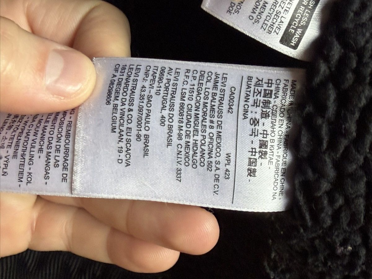 Levi's Vintage Clothing Levi’s Black Corduroy Sherpa Trucker Size US M / EU 48-50 / 2 - 4 Thumbnail