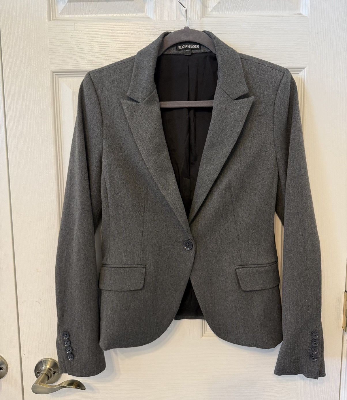 Express Express Size 10 One-Button gray Blazer notched lapel Size L / US 10 / IT 46 - 1 Thumbnail