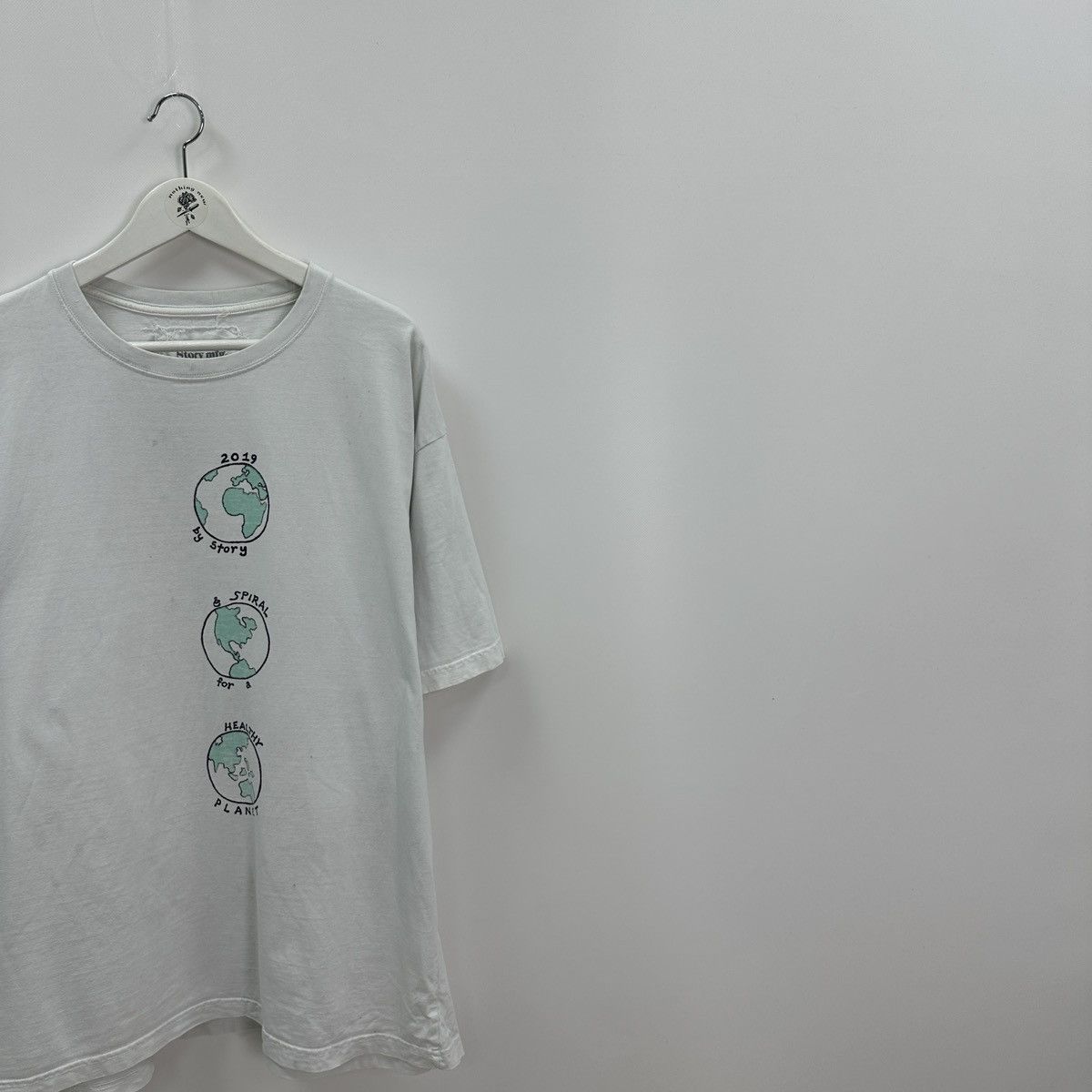 Designer Story MFG We are poisoning the earth Plant Life tee 2019 Size US XL / EU 56 / 4 - 4 Thumbnail