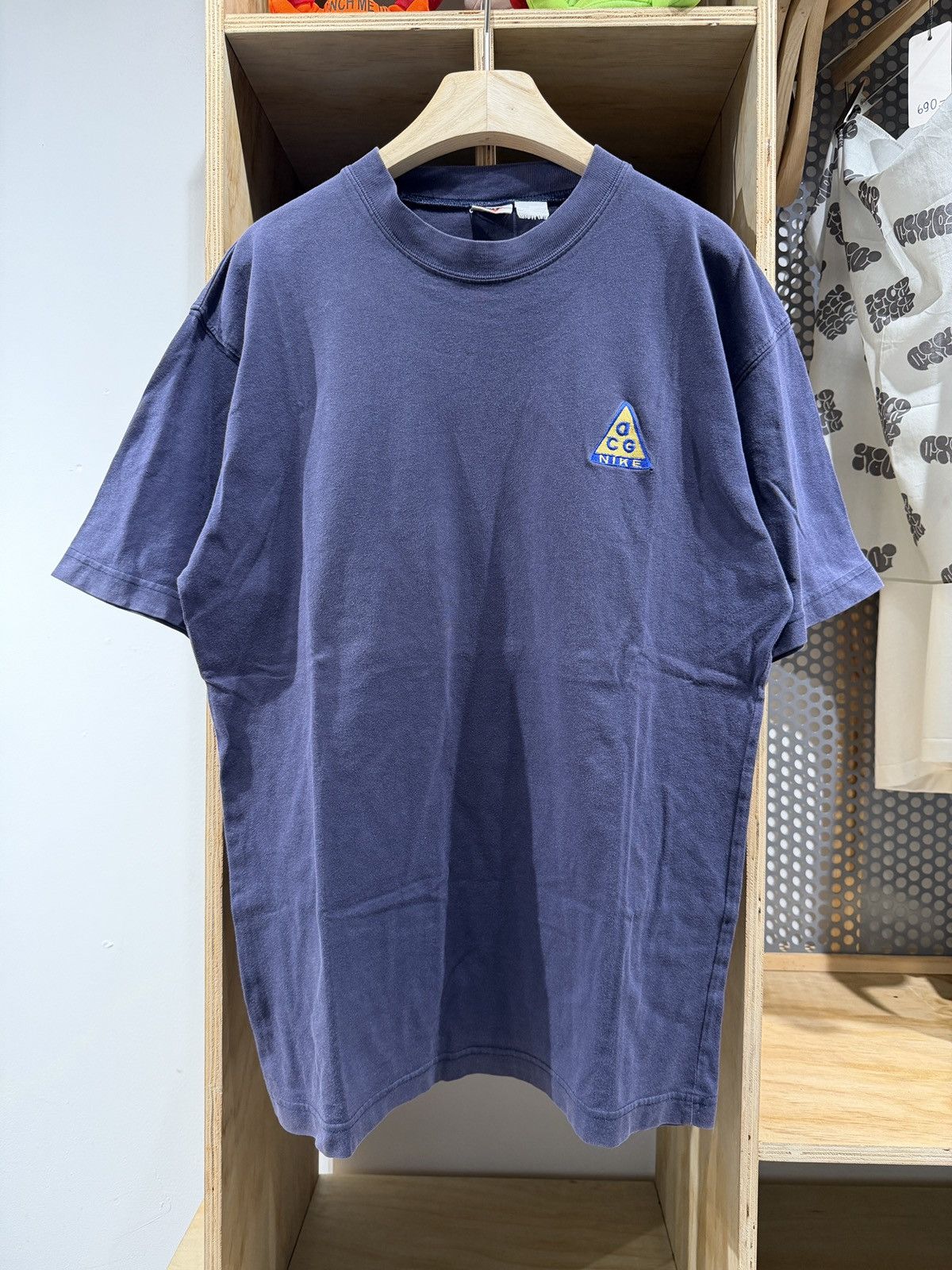 Nike Vintage Nike ACG 90's T-shirt Size US L / EU 52-54 / 3 - 2 Thumbnail