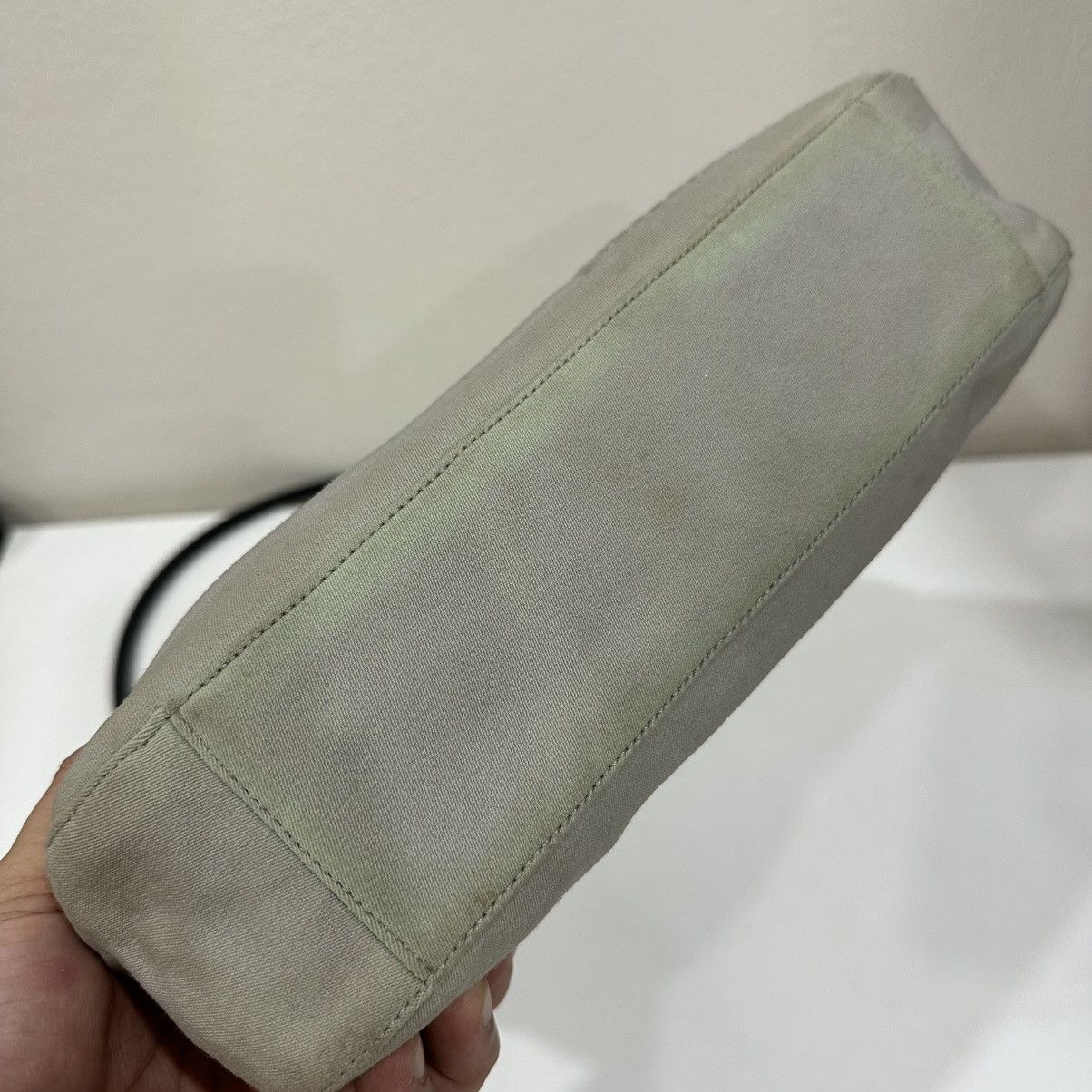 Miu Miu ‼️LASTDROP‼️ AUTHENTIC MIU MIU 2000s NEOPRENE SHOULDER BAG Size ONE SIZE - 8 Thumbnail