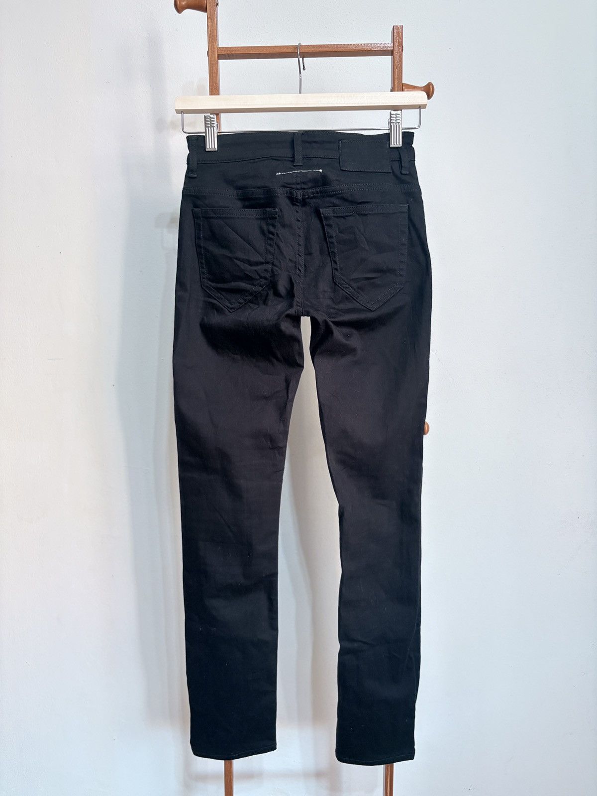MM6 Maison Margiela x MM6 Strechtable Blackout Pants for Her Size 26" / US 2 / IT 38 - 2 Thumbnail