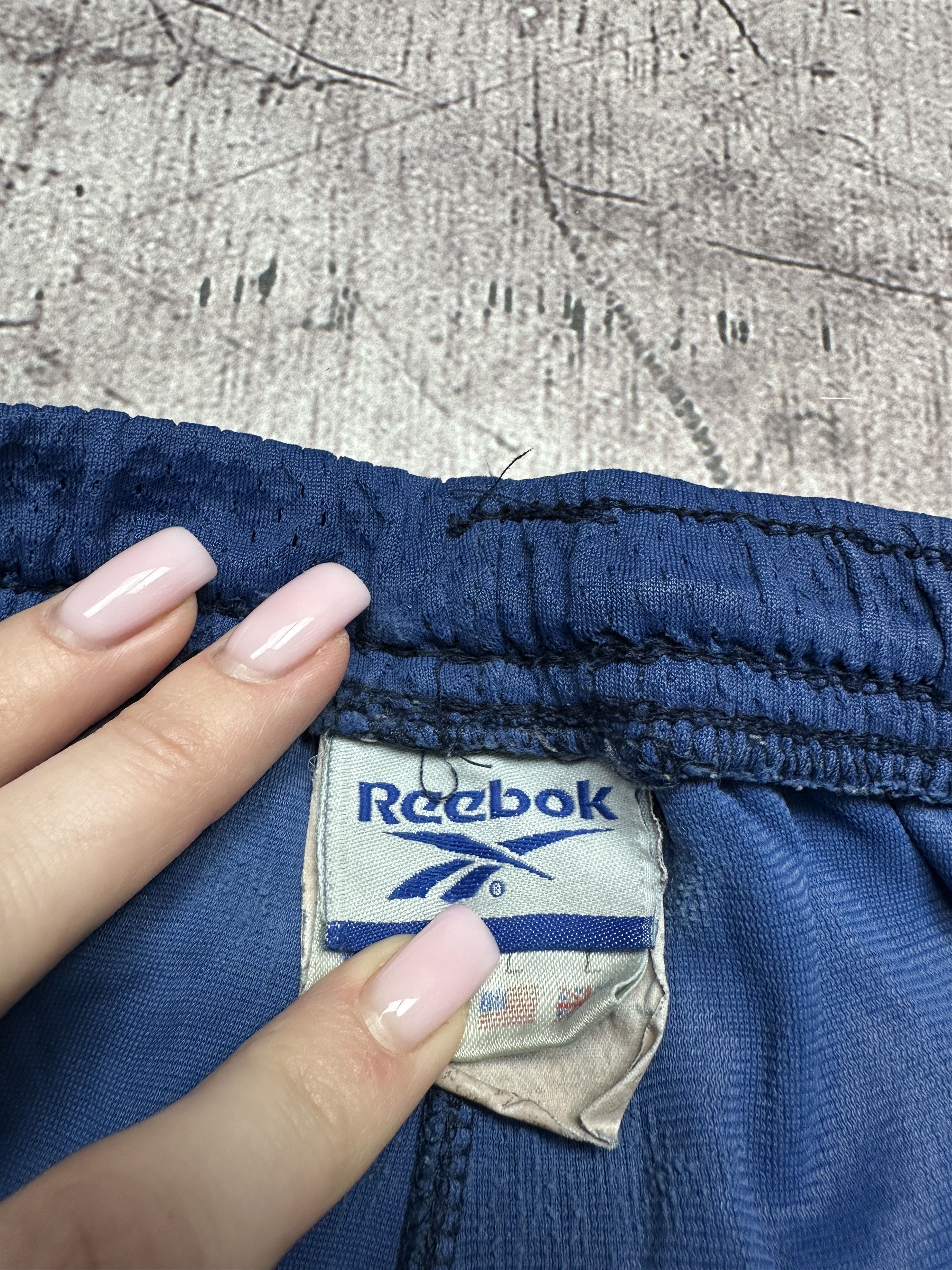 Reebok Reebok Vintage Mens Shorts Size US 34 / EU 50 - 5 Thumbnail