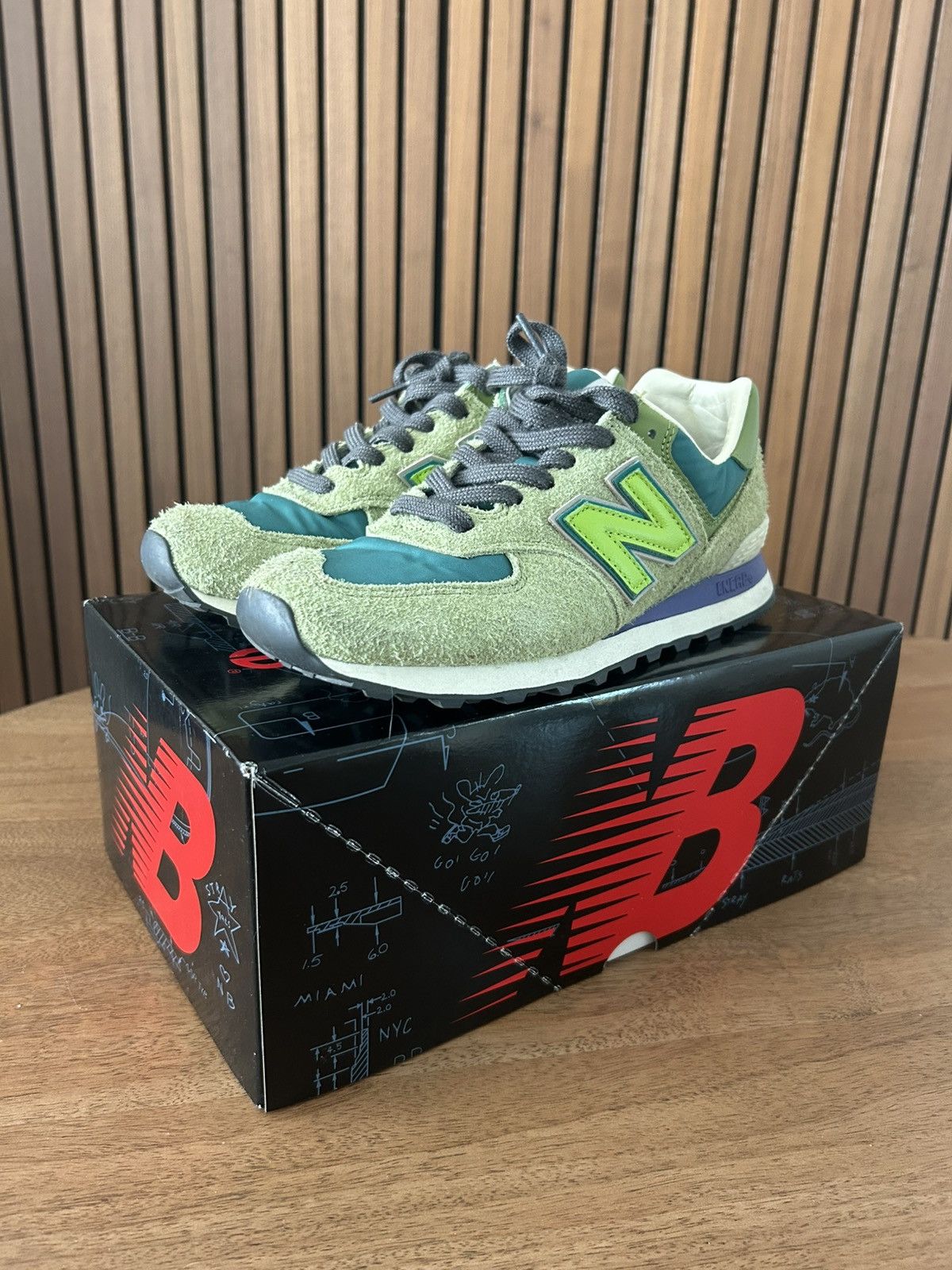 New Balance × Stray Rats Stray Rats x New Balance 574 Suede Green US Mens 7.5 Size US 7.5 / EU 40-41 - 2 Thumbnail