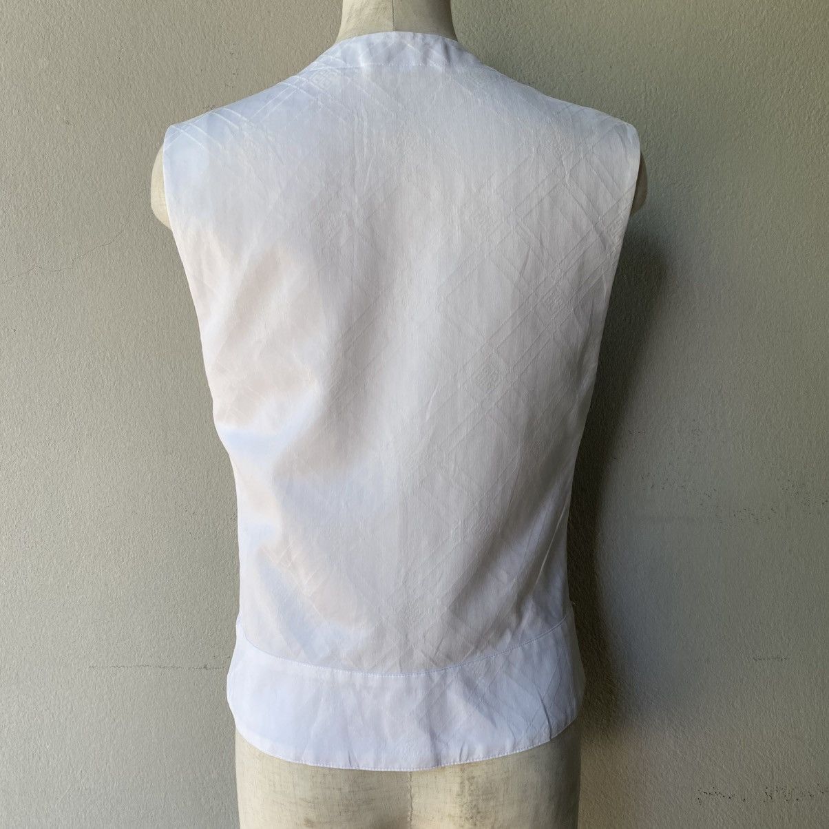 Givenchy Givenchy White Sleeveless Structured Blouse Size XS / US 0-2 / IT 36-38 - 13 Thumbnail