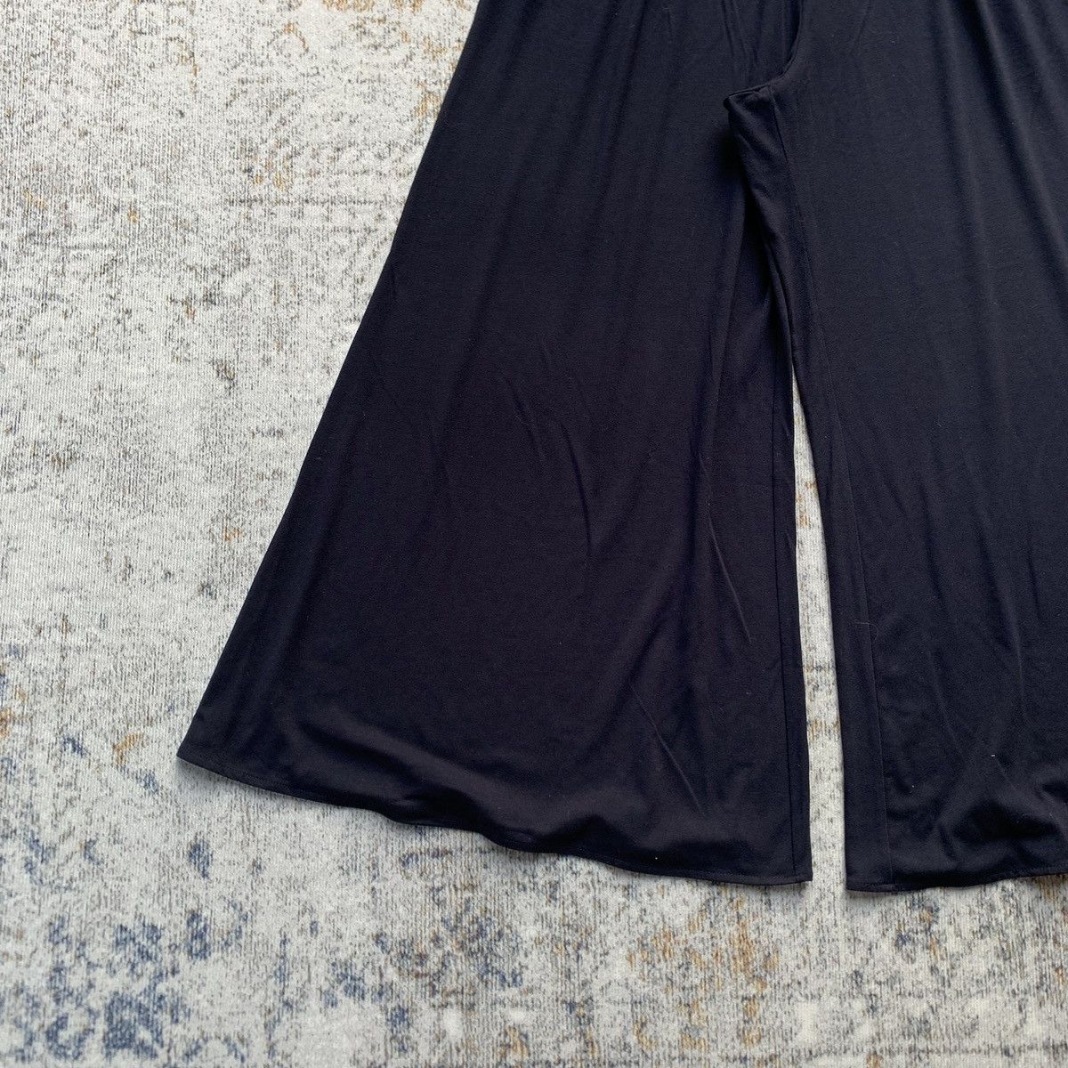Japanese Brand Rare Japanese Brand Uniqlo Yohji Style Ultra Wide Pants Size US 34 / EU 50 - 3 Thumbnail