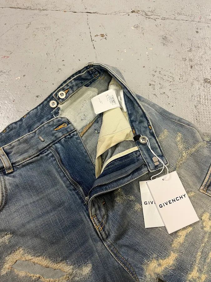 Givenchy Givenchy Boro Distressed Blue Denim Short Size US 33 - 10 Thumbnail