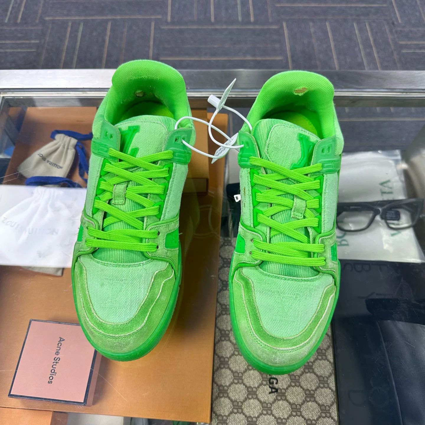 Louis Vuitton lv trainer bright green sneakers size uk5.5 Size US 6 / EU 39 - 1 Preview