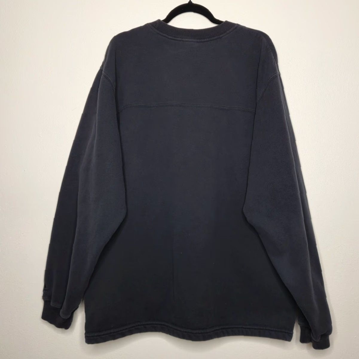 Adidas VINTAGE Adidas Spellout Center Black 90s Crewneck Sweatshirt Skate Surf Shirt Unisex Adults L Black 90s VintageGrip Size US L / EU 52-54 / 3 - 5 Thumbnail