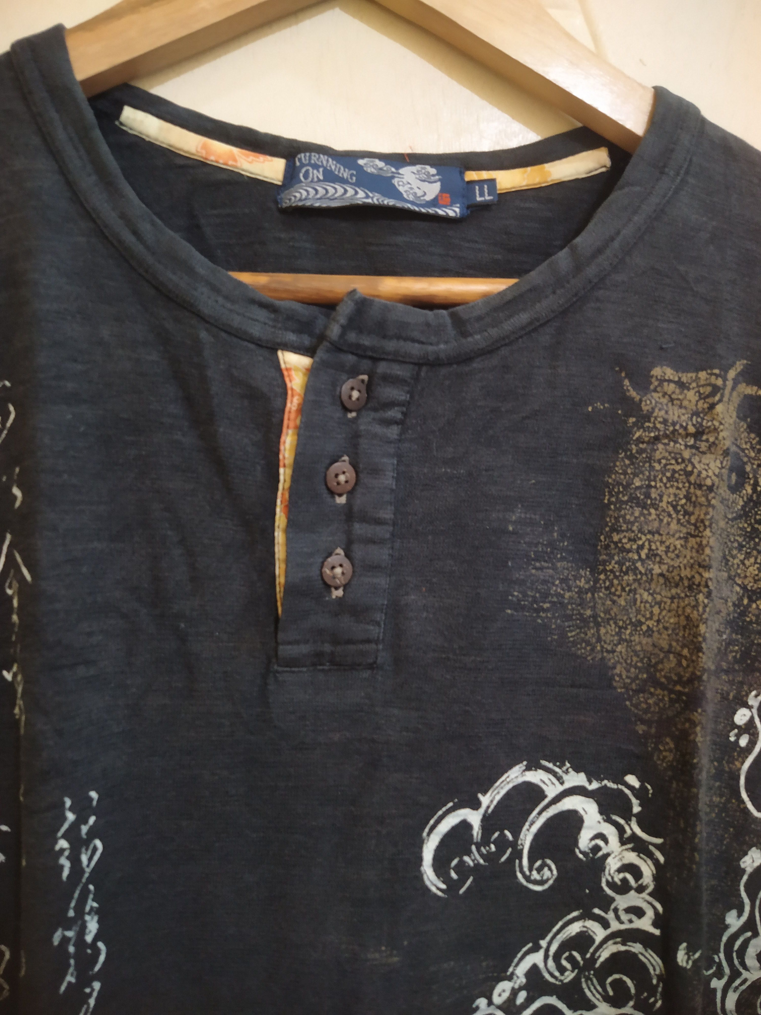 Japanese Brand Vintage Japanese Ukiyo-e Wave Print Henley Size US XL / EU 56 / 4 - 4 Thumbnail
